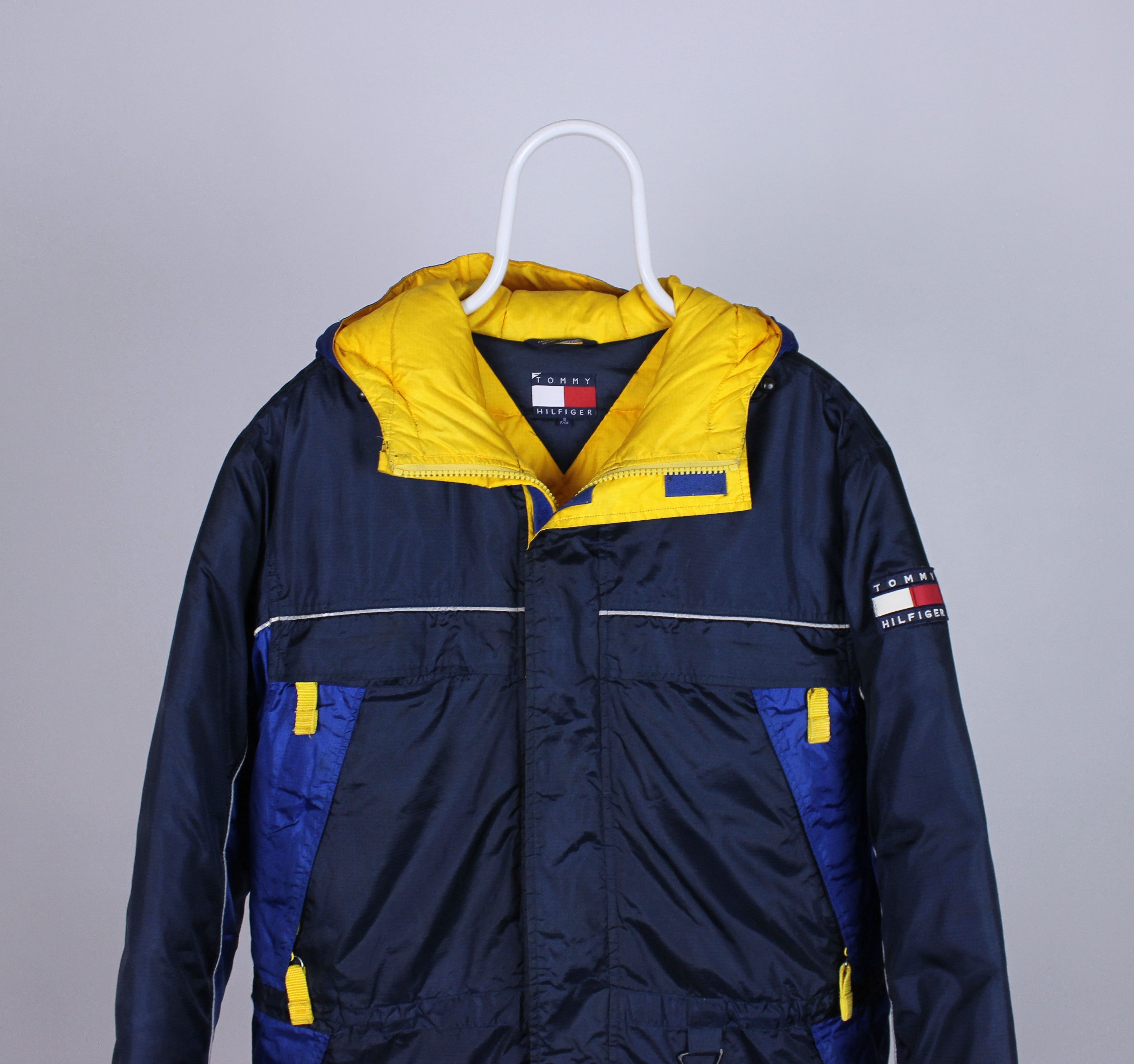 Tommy Hilfiger Tommy Hilfiger heavy vintage jacket rare S M multi Size US M / EU 48-50 / 2 - 1 Thumbnail