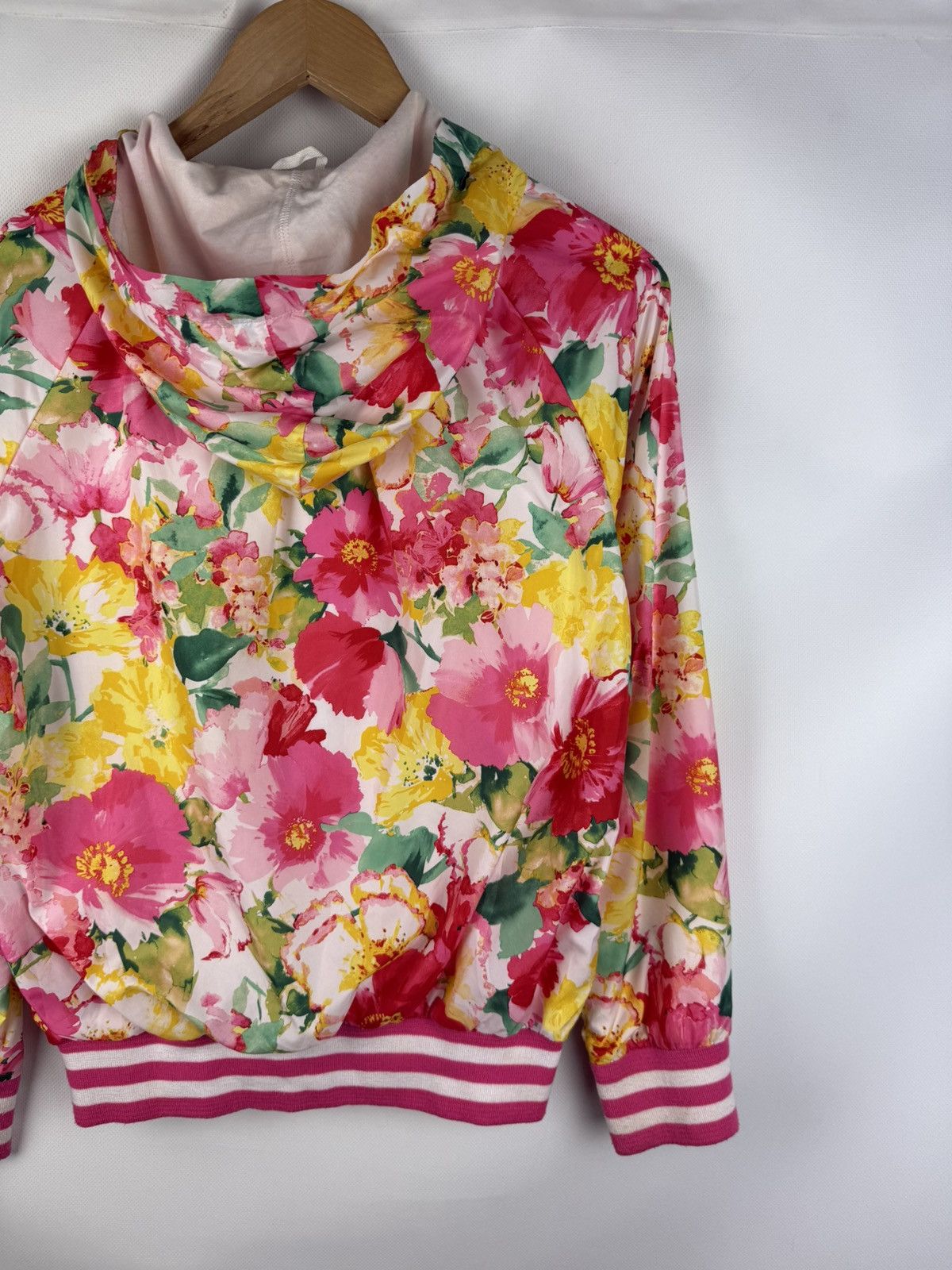 Polo Ralph Lauren Polo Ralph Lauren Flower Pattern Hooded Windbreaker Jacket Size S / US 4 / IT 40 - 15 Thumbnail