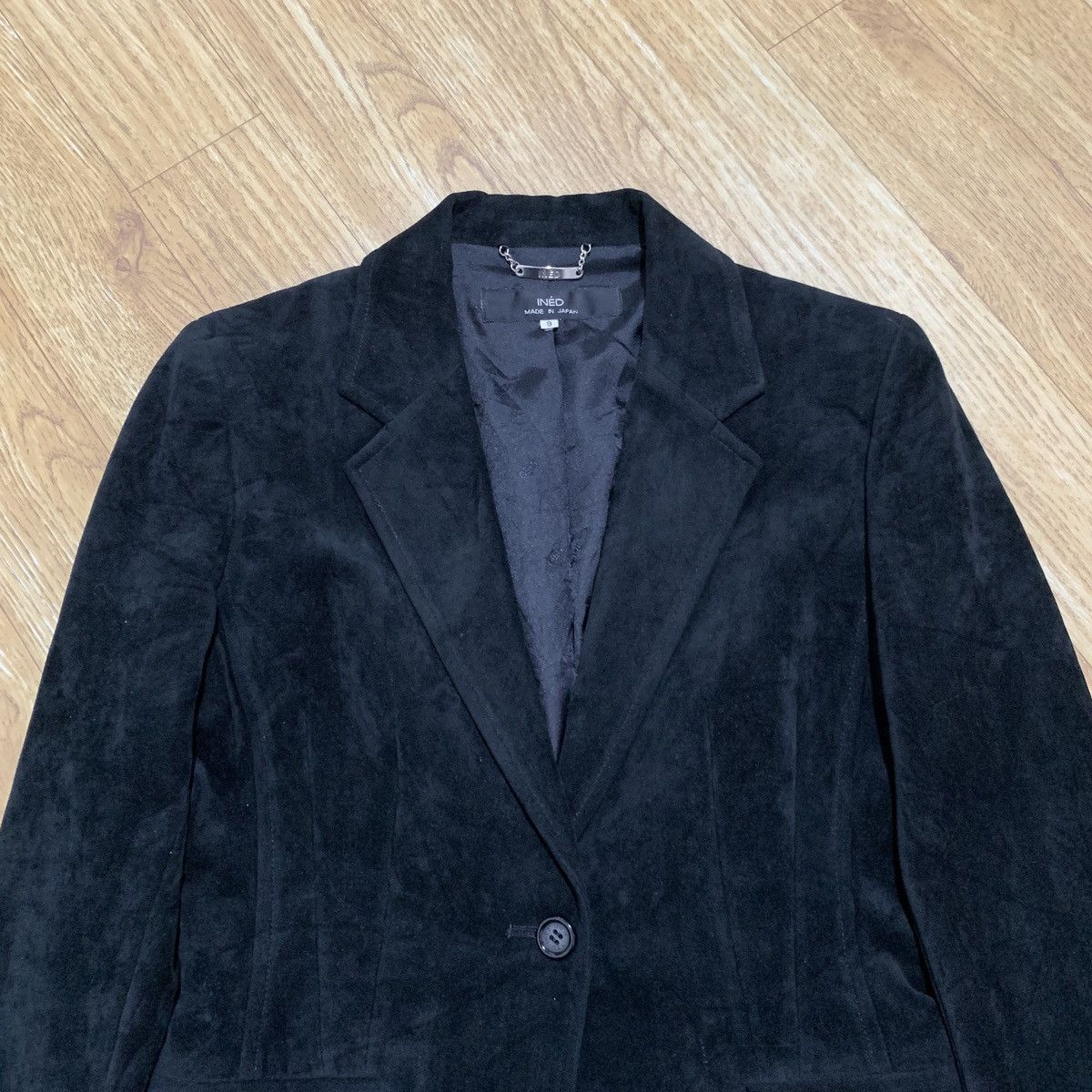 Yohji Yamamoto INED by Yohji Yamamoto Velvet Black Blazer Japan Brand Size US S / EU 44-46 / 1 - 2 Thumbnail