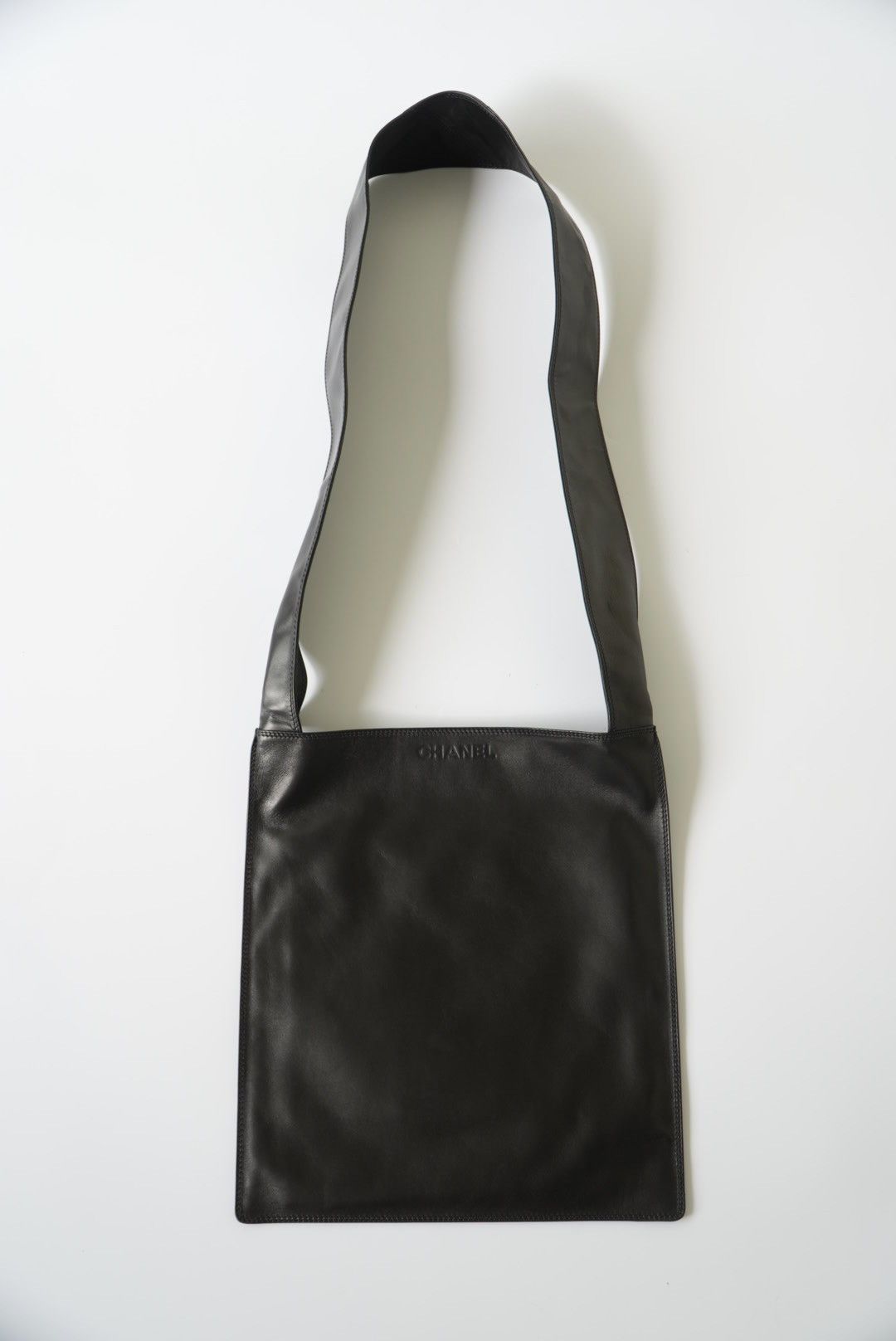 Chanel Chanel Black Leather Shoulder Bag Size ONE SIZE - 1 Thumbnail