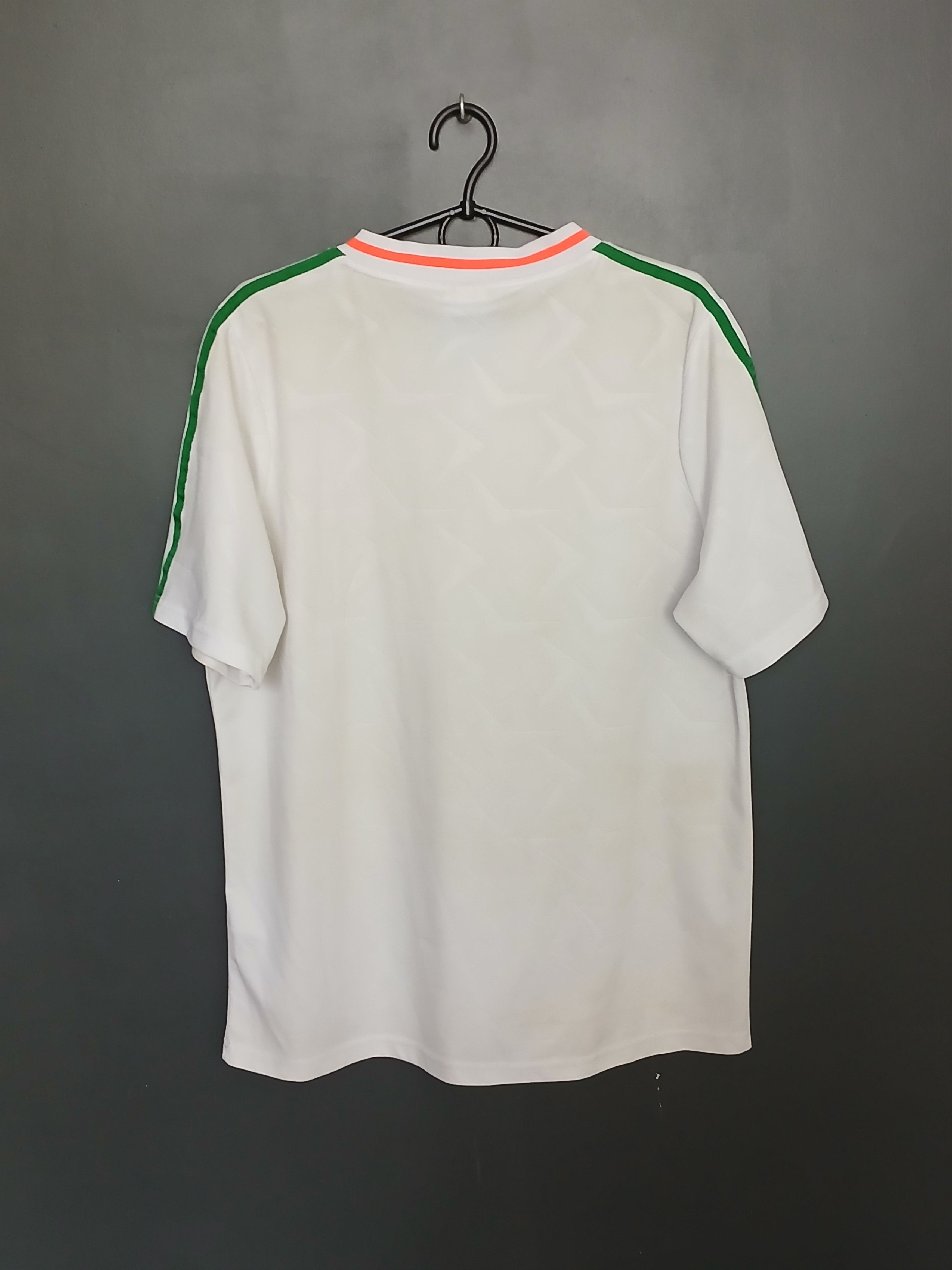 Other Ireland National Team 1990/1992 Away Football Jersey Size US L / EU 52-54 / 3 - 2 Thumbnail