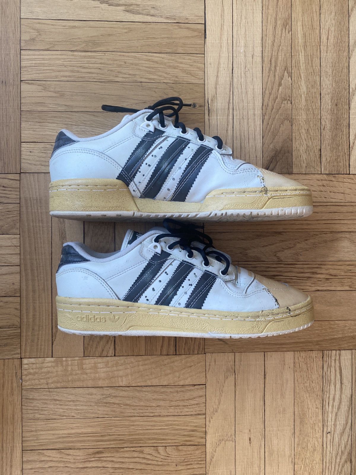 Adidas Adidas Rivalry Low "SUPERSTAR" 2020 - Size 9 Rare Size US 9 / EU 42 - 3 Thumbnail
