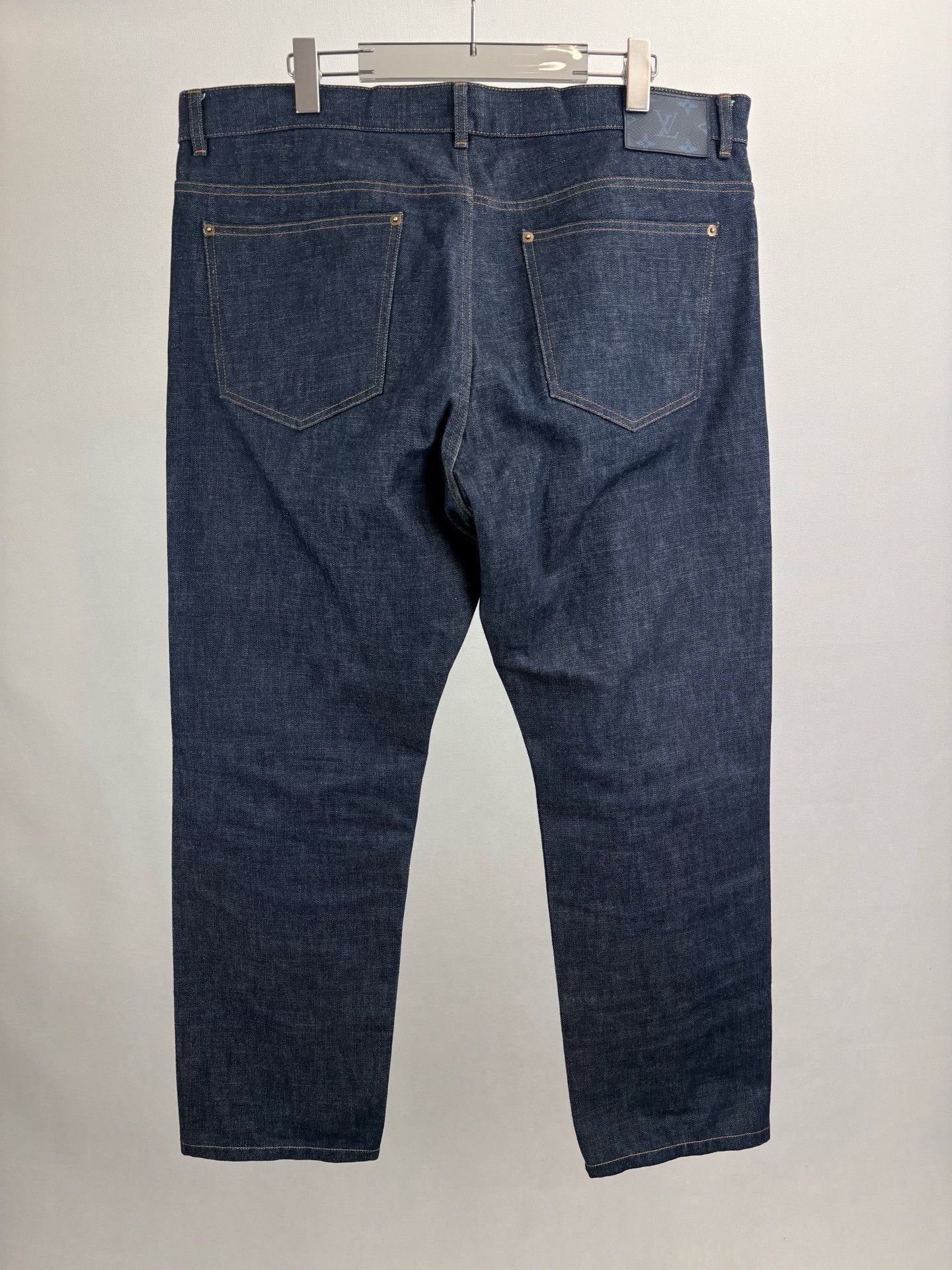 Louis Vuitton Louis Vuitton LV Back Leather Patch Jeans Size US 28 / EU 44 - 1 Thumbnail