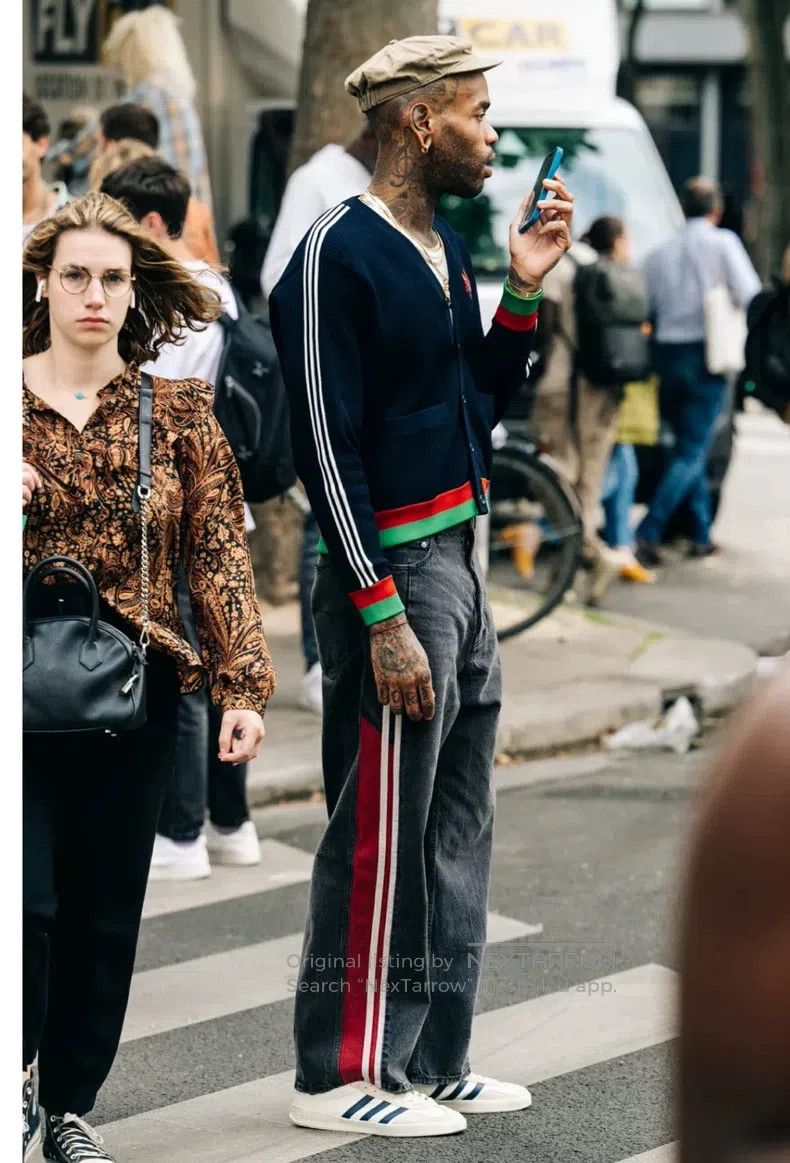 Balenciaga Balenciaga size M Washed Patchwork Black with Red Striped Size US 27 - 8 Thumbnail