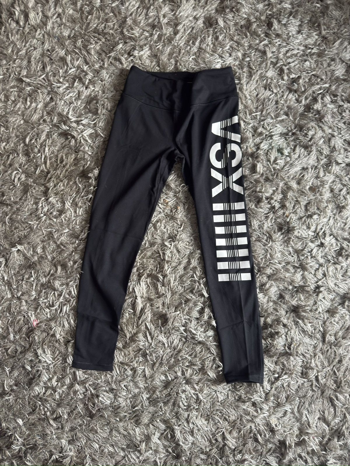 Victoria's Secret Victoria Secret Sport Sport Knockout High Rise Leggings Size 22" - 1 Thumbnail