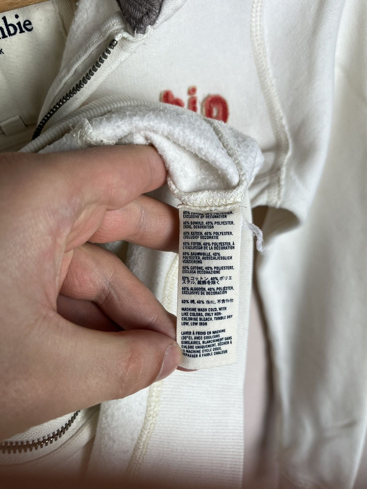 Abercrombie & Fitch Abercrombie & Fitch Y2K Muscle Women's Zip Up Hoodie White Size L / US 10 / IT 46 - 13 Thumbnail