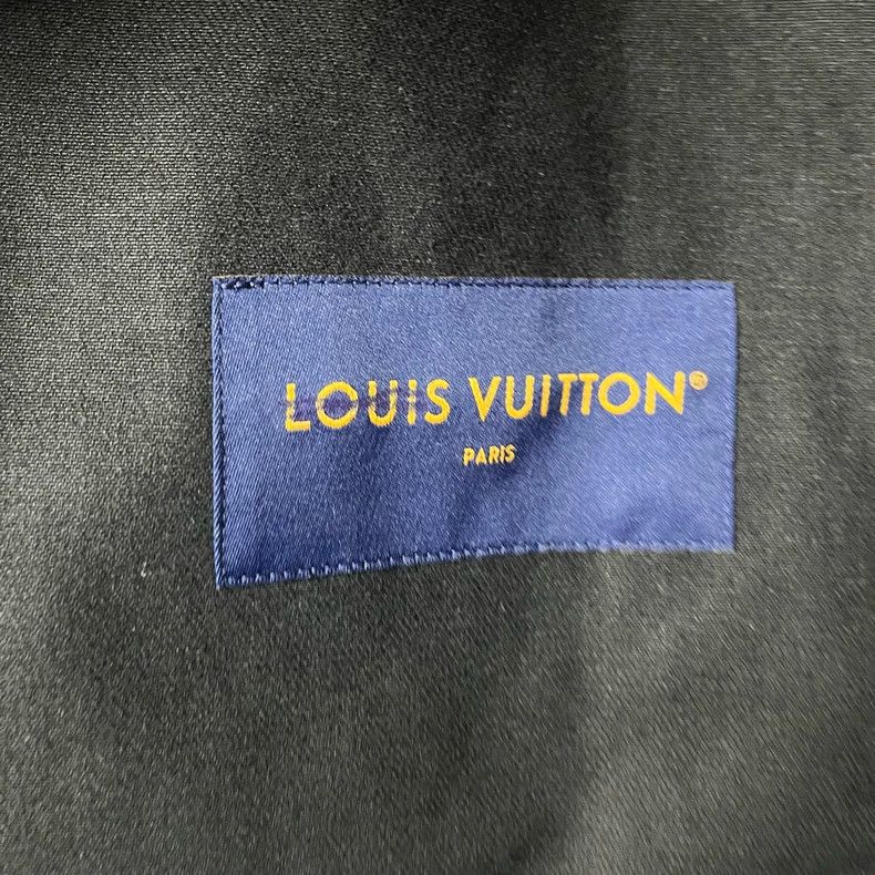 Louis Vuitton Louis Vuitton Black Letter Logo Graffiti Print Single Brea Size US S / EU 44-46 / 1 - 4 Thumbnail