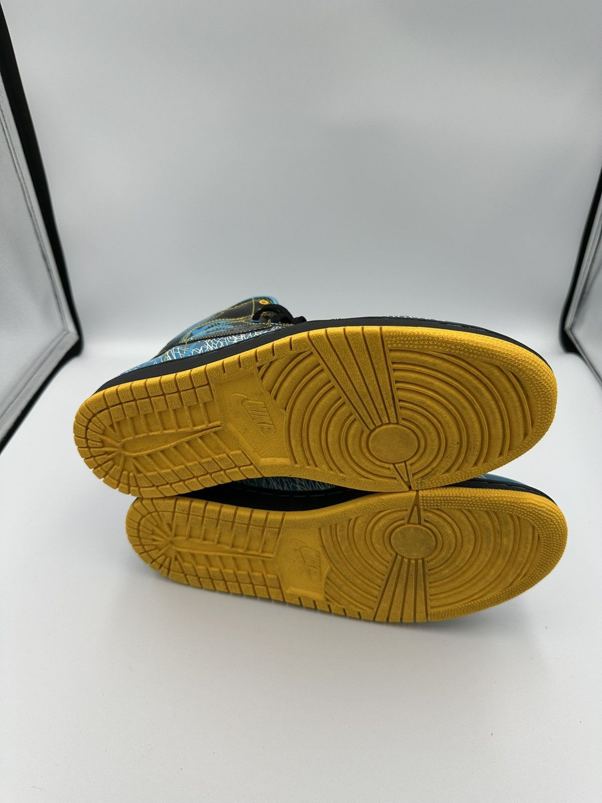 Jordan Brand Jordan 1 Doernbecher Size US 8.5 / EU 41-42 - 2 Thumbnail