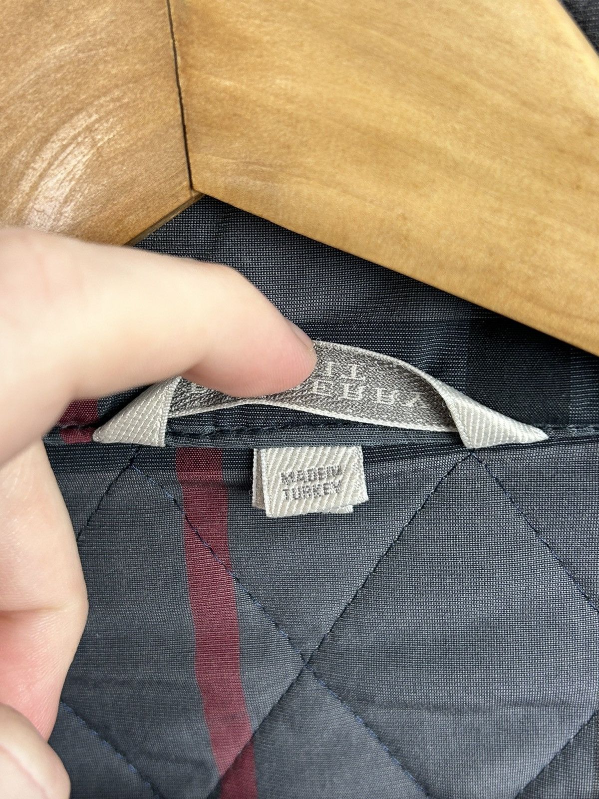 Burberry Burberry Quilted Navy Jacket Snap Button Classic Check Size US S / EU 44-46 / 1 - 8 Thumbnail