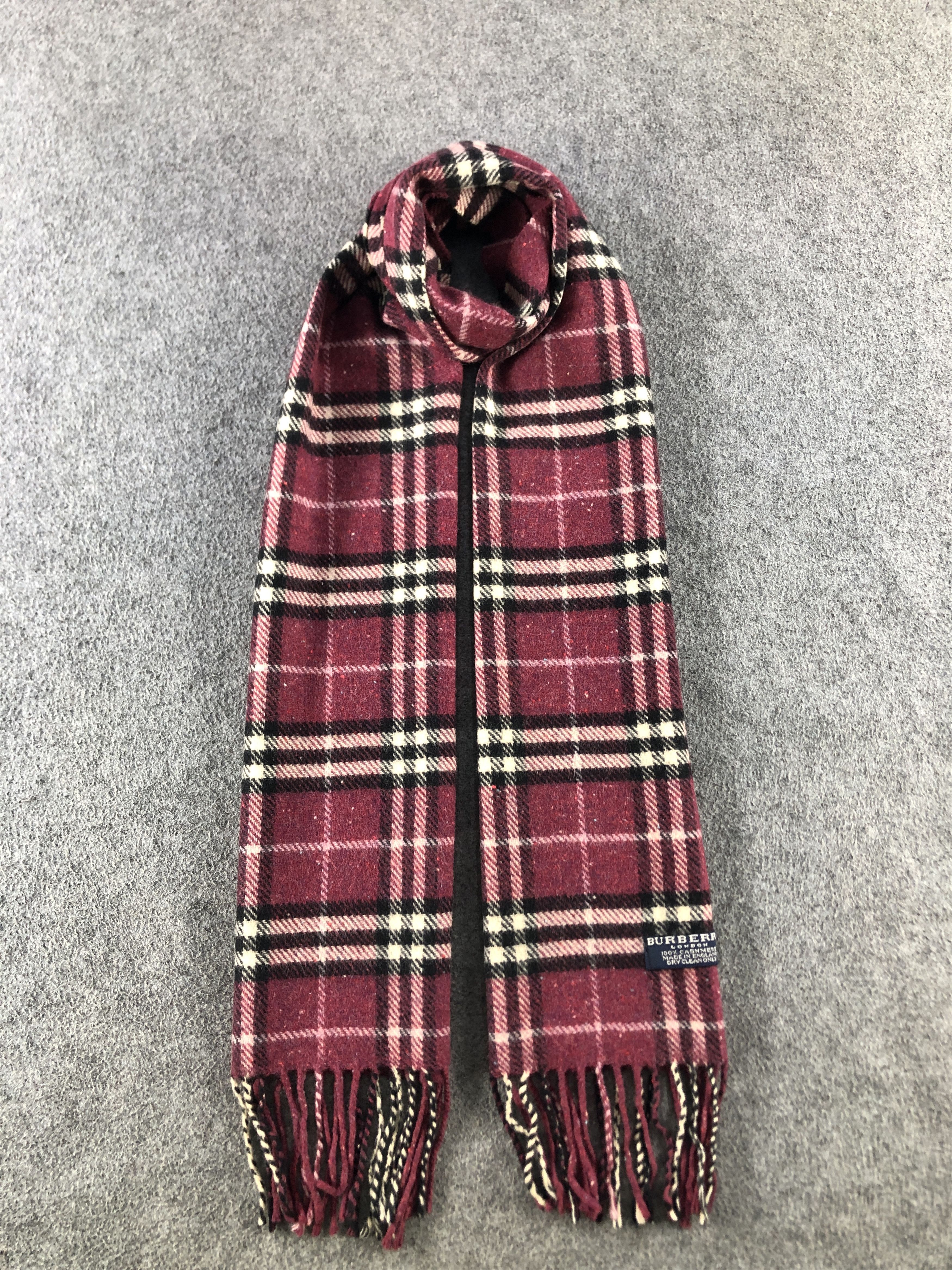 Burberry Burberry Cashmere Scarf / Muffler / Neckwear P754 Size ONE SIZE - 1 Thumbnail