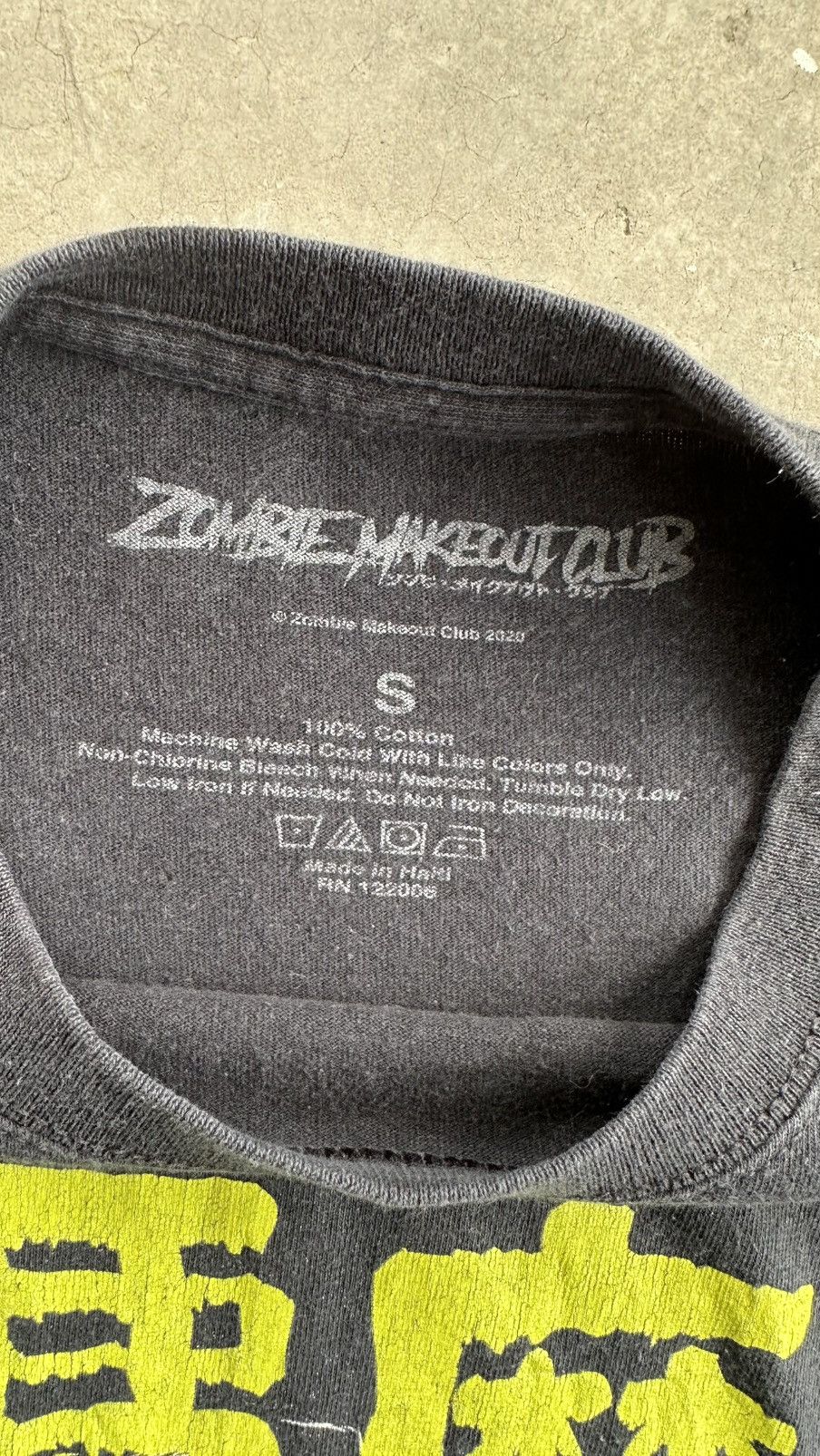 Anime ZOMBIE MAKEOUT CLUB PUNK ANIME TEE Size US M / EU 48-50 / 2 - 3 Thumbnail
