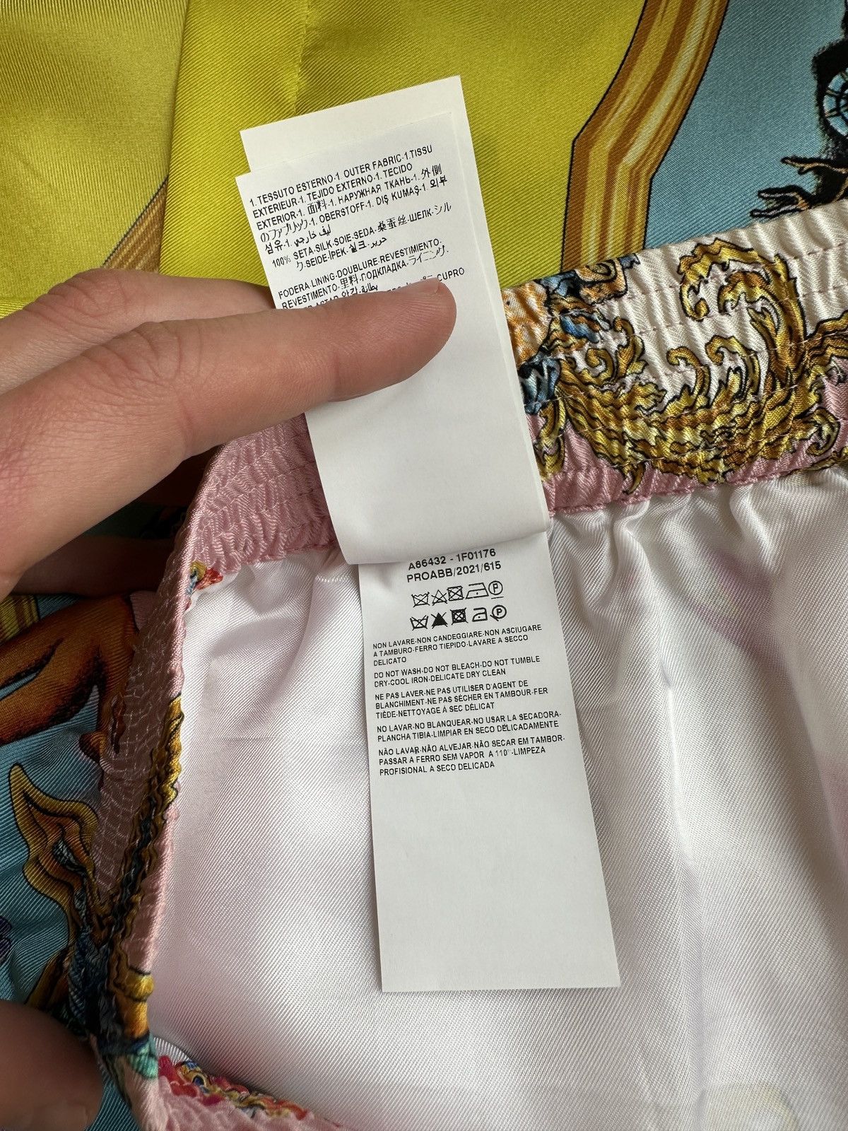 Versace Versace Trésor de la Mer SS2019 shorts Size US 32 / EU 48 - 10 Thumbnail