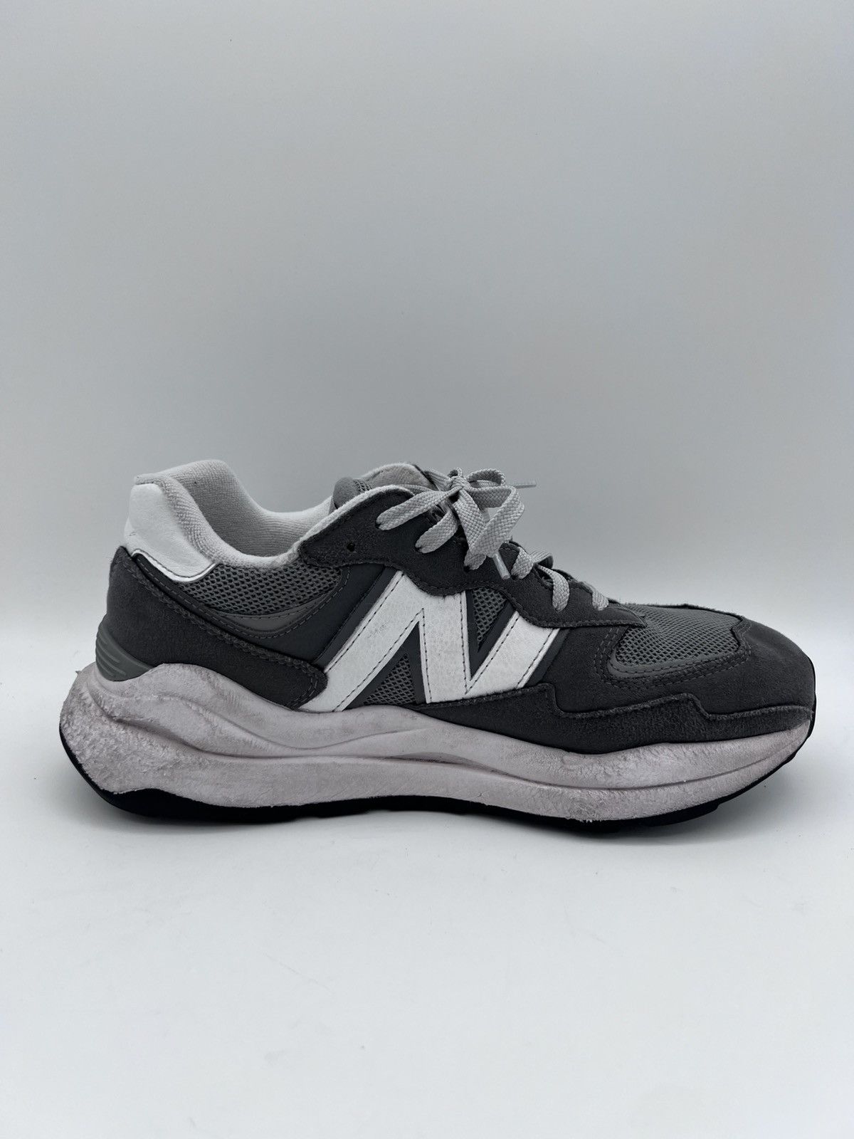 New Balance (GS) New Balance 57/40 'Grey White' GC5740VB size 6.5 Size US 6.5 / EU 39-40 - 7 Thumbnail