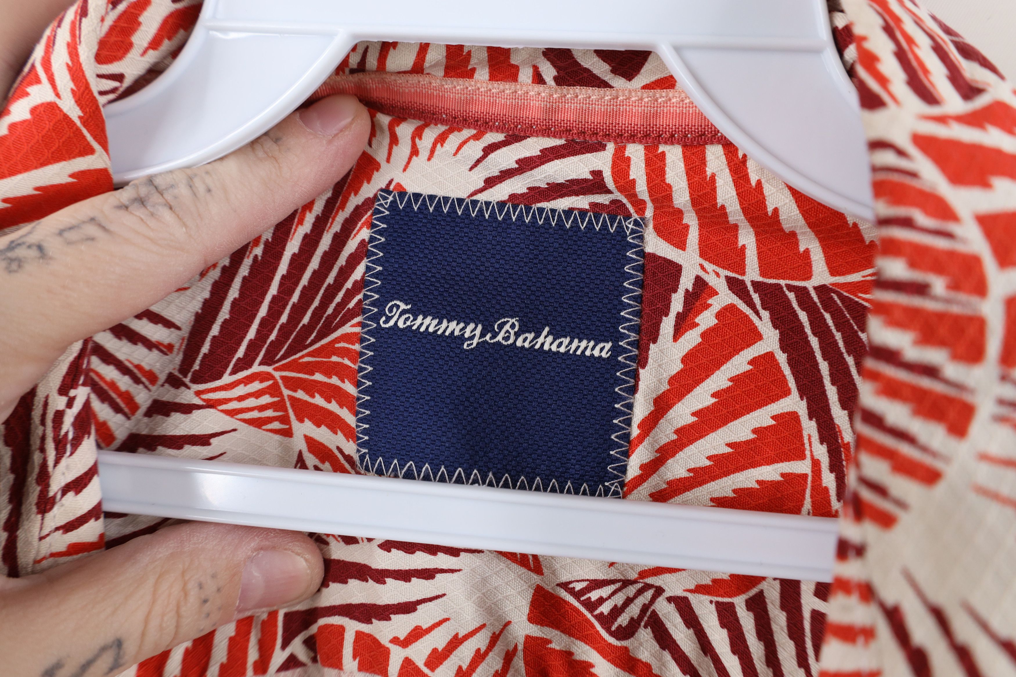 Tommy Bahama Vintage Tommy Bahama Clam Seashell Camp Collar Button Shirt Size US XXL / EU 58 / 5 - 8 Thumbnail