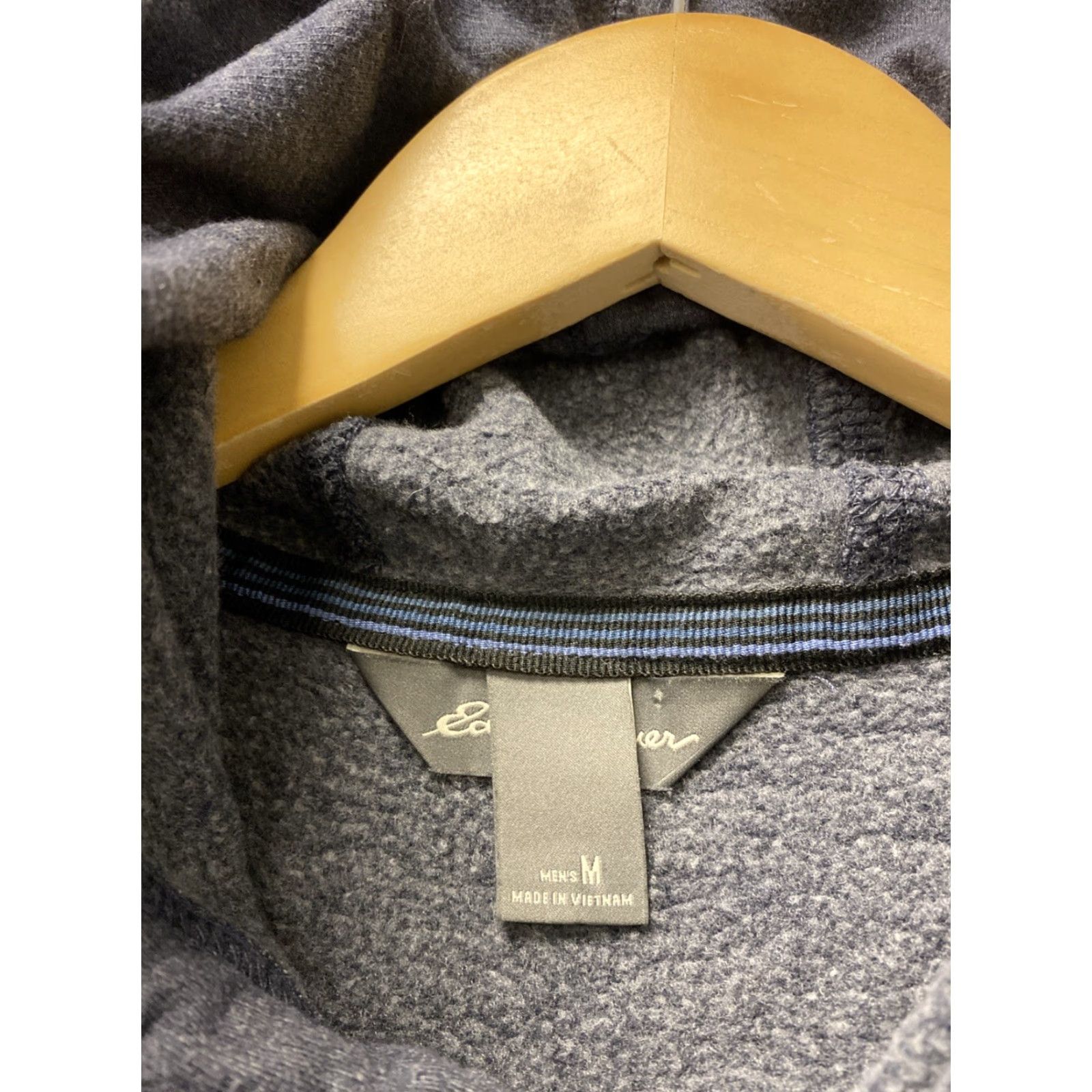 Eddie Bauer Eddie Bauer Hoodie Men M Blue Pullover Fleece 60% Cotton 40% Polyester Hooded Everyday Vintage? Wait - don't add vintage. Size US M / EU 48-50 / 2 - 3 Thumbnail