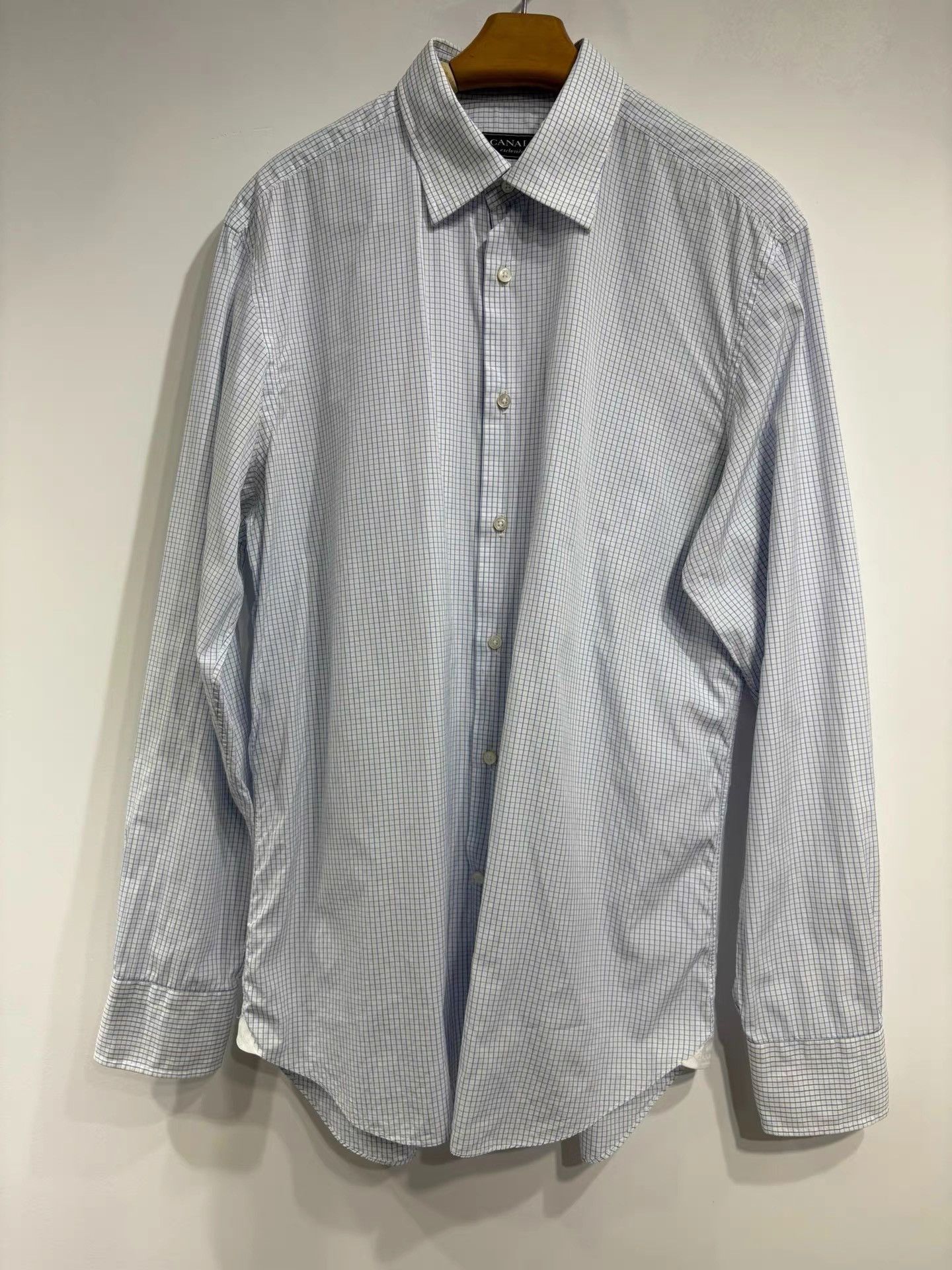 Canali Canali Blue and White Plaid Slim Fit Shirt K29 Size US L / EU 52-54 / 3 - 1 Thumbnail