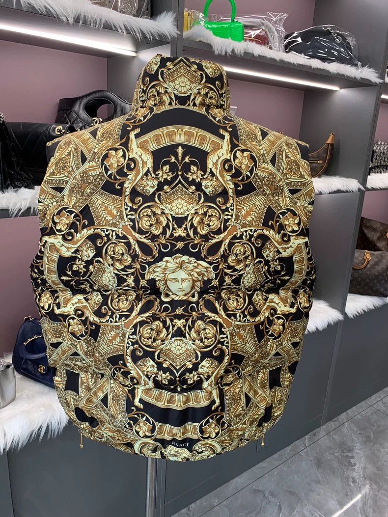 Versace Versace Medusa baroque print vest Size US XL / EU 56 / 4 - 2 Thumbnail