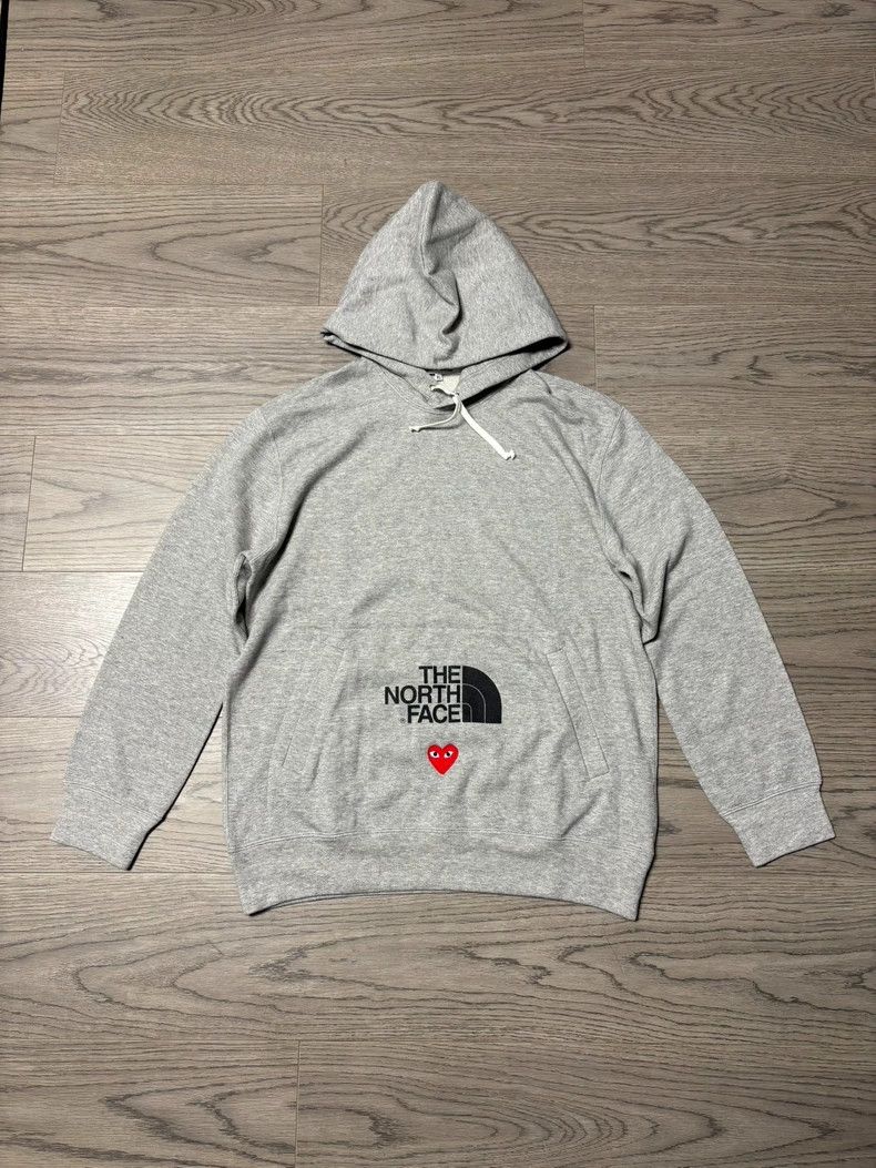 Comme des Garcons Comme Des Garcons North Co-Branded Sweater Size US XL / EU 56 / 4 - 1 Thumbnail