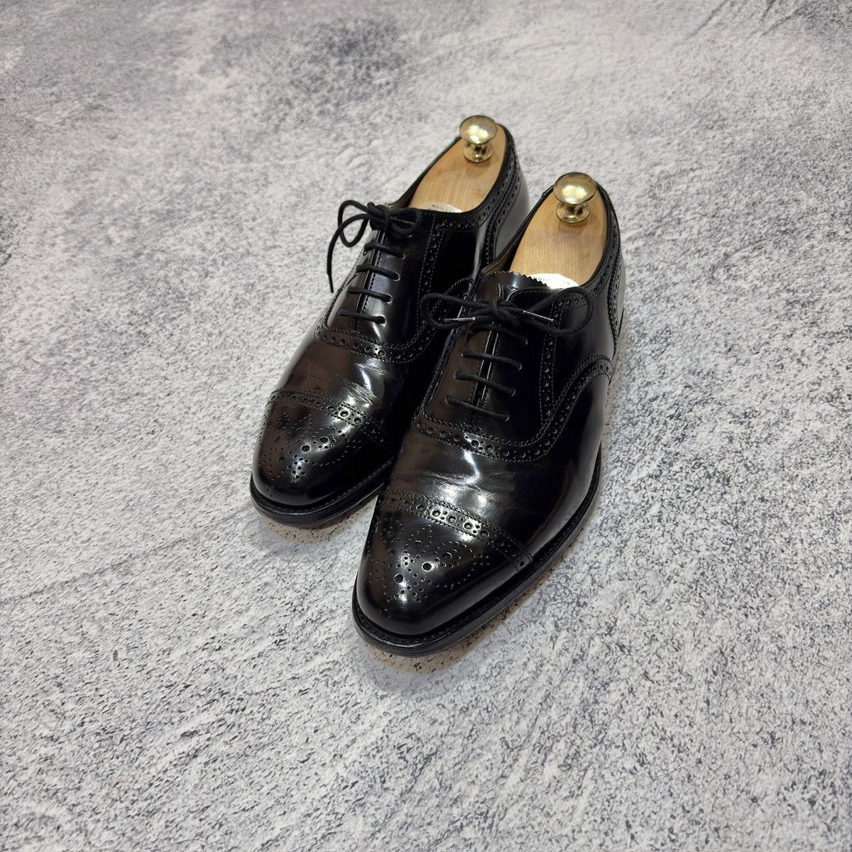 Designer × Handmade × Loake Loake Overton England Oxfords Brogues US8.5 UK7.5 EU41.5 Size US 8.5 / EU 41-42 - 2 Thumbnail