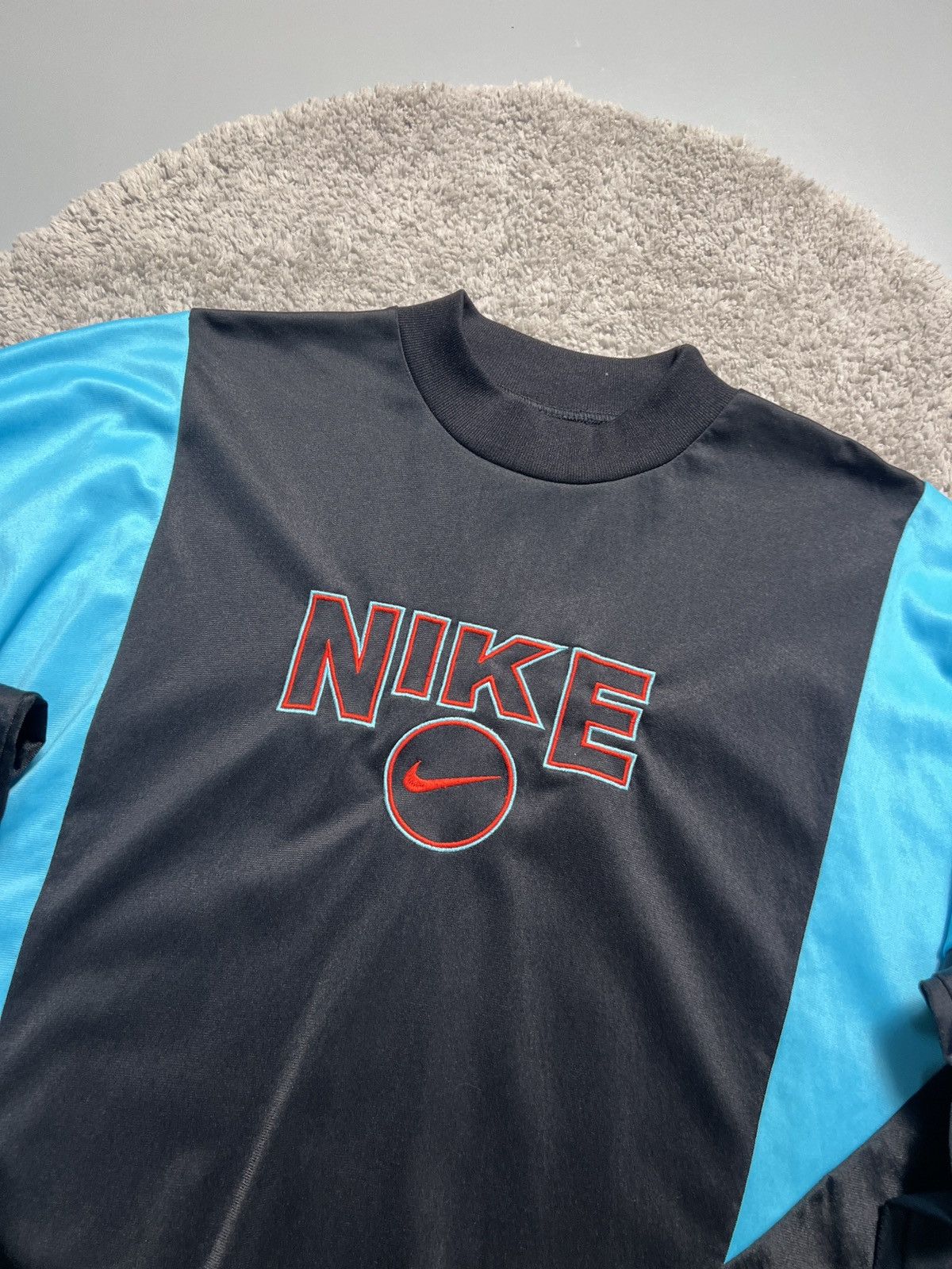 Nike × Vintage Vintage Nike Big logo sweatshirt Rare Size US S / EU 44-46 / 1 - 3 Thumbnail