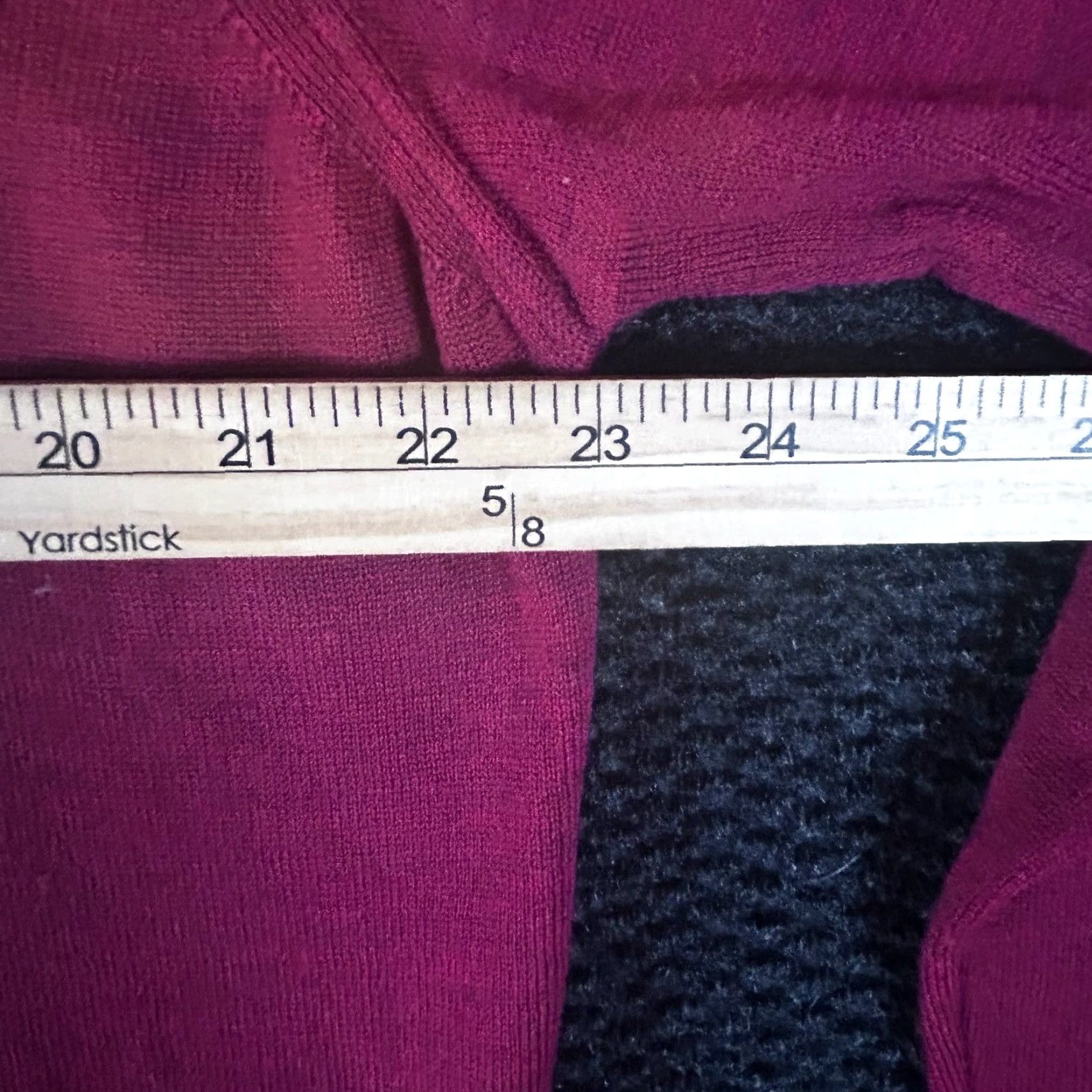 Vintage VINTAGE Black Brown 1826 V-Neck Sweater Mens L Burgundy 100% Merino Wool Made in Italy Knit Pullover Long Sleeve Ribbed Cuffs & Hem Hand Wash Only Size US L / EU 52-54 / 3 - 4 Thumbnail