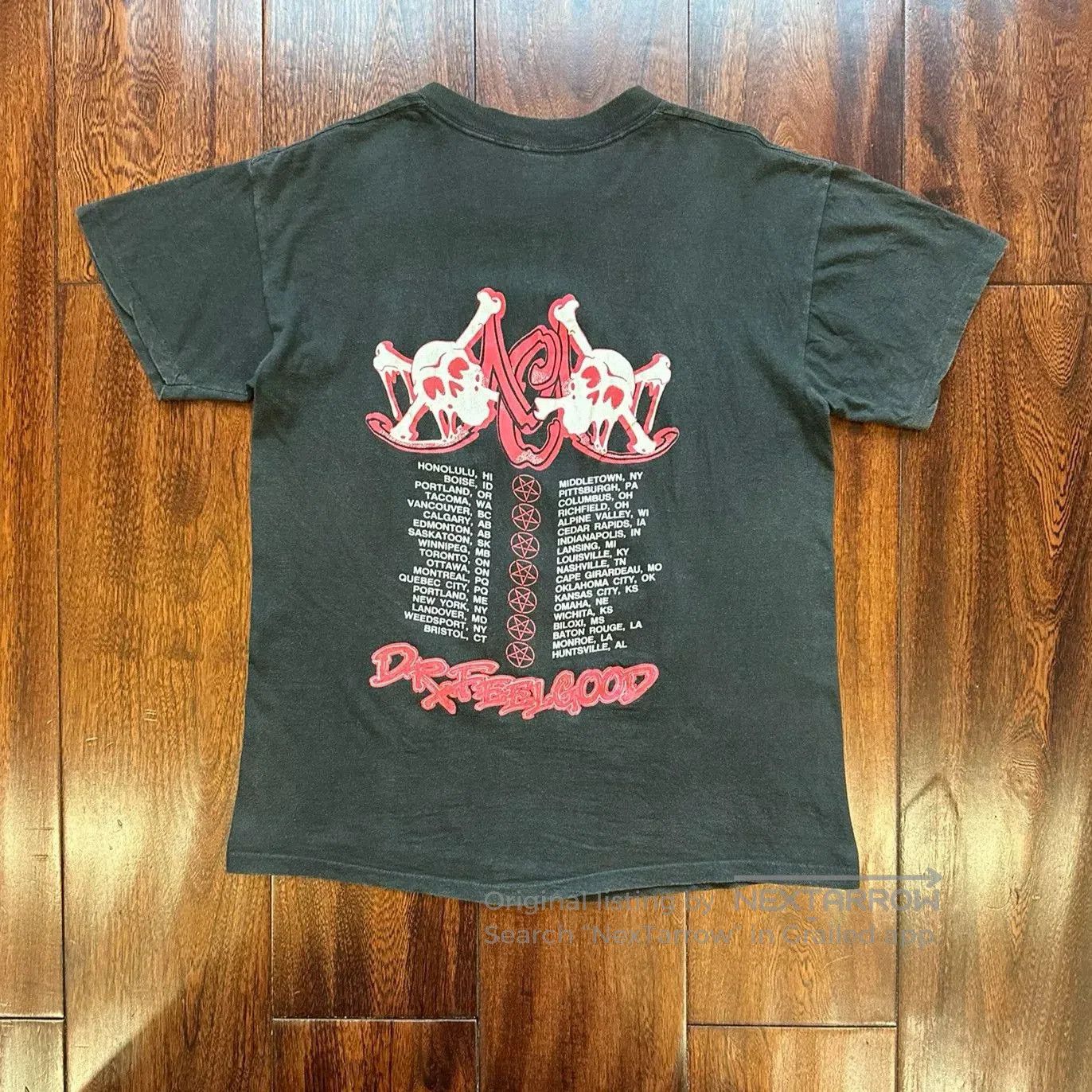 Vintage Motley Crue 80s Vintage Tee. Size US S / EU 44-46 / 1 - 2 Thumbnail