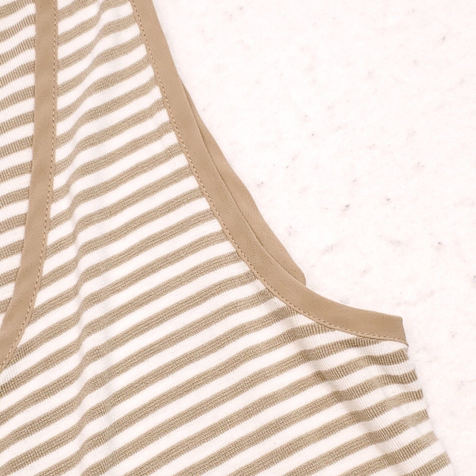 Banana Republic Banana Republic Tank Top Shirt Womens Size Small Beige White Size S / US 4 / IT 40 - 5 Thumbnail