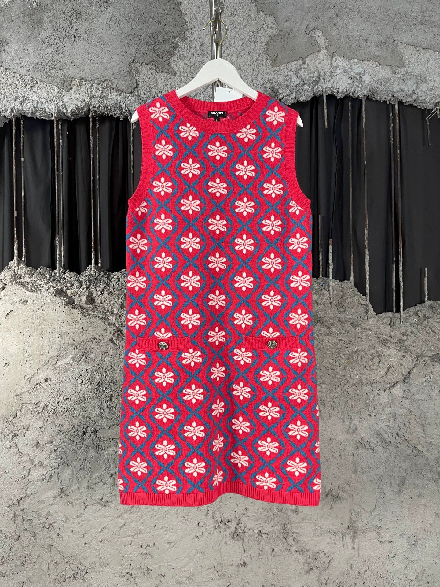 Chanel Chanel Sleeveless Dress 36 99 New Size XS / US 0-2 / IT 36-38 - 1 Thumbnail