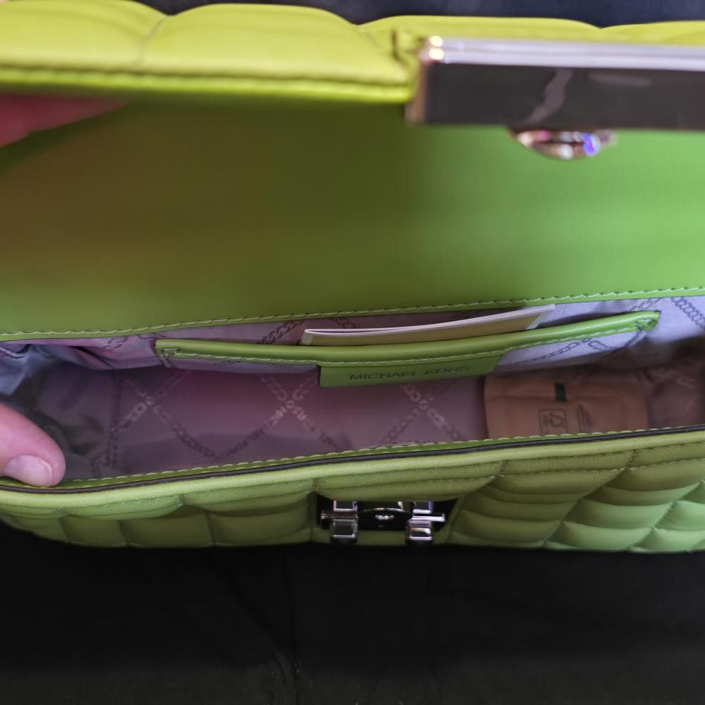 Michael Kors Michael Kors Lime Green Quilted Bag Size ONE SIZE - 6 Thumbnail