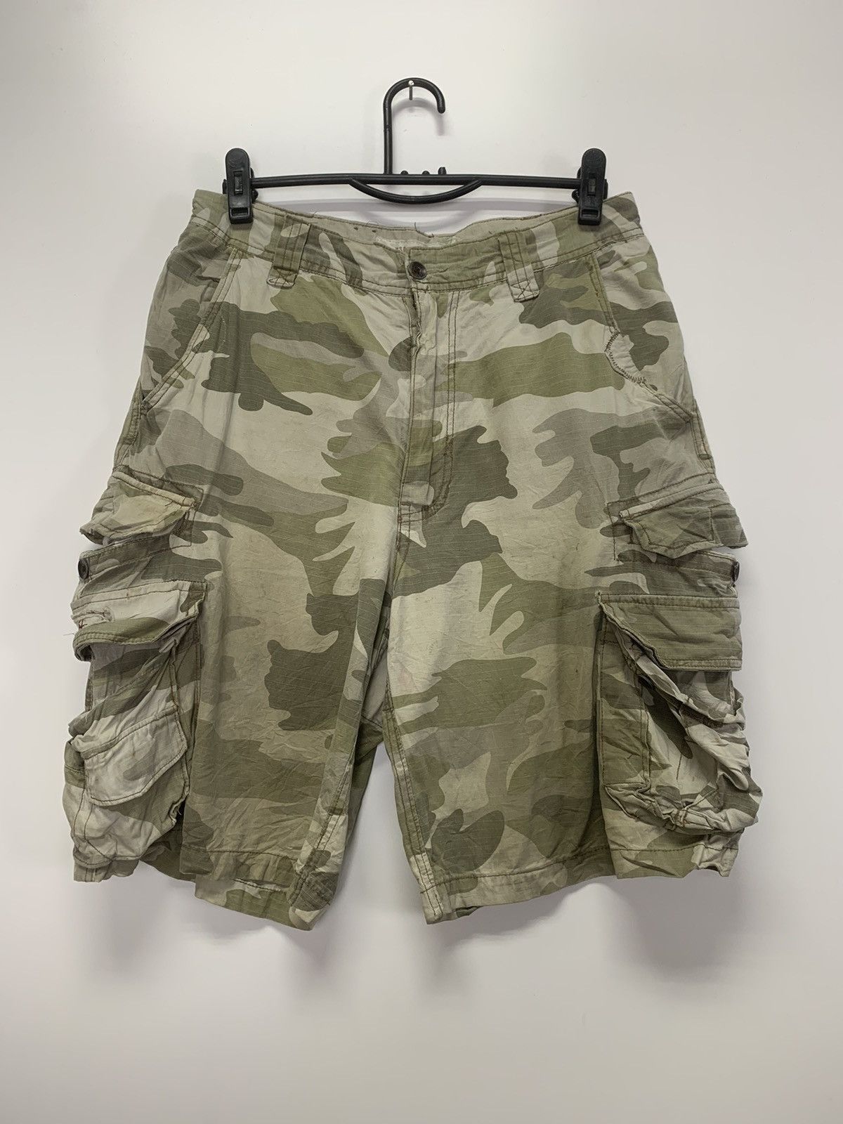 Japanese Brand × Vintage Vintage Camo short pant Size US 30 / EU 46 - 1 Thumbnail