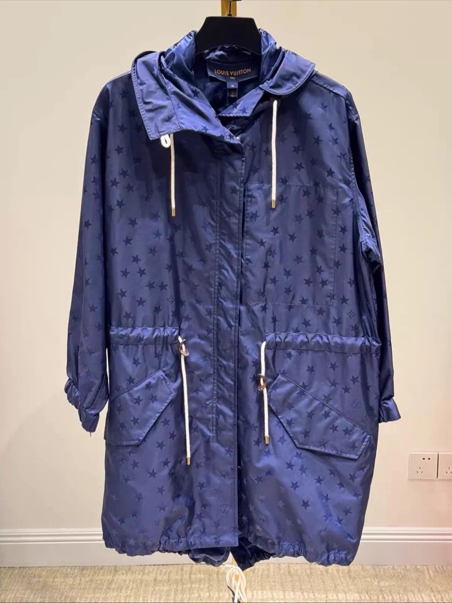 Louis Vuitton Louis Vuitton blue star print long parka 36 Size XS / US 0-2 / IT 36-38 - 1 Thumbnail