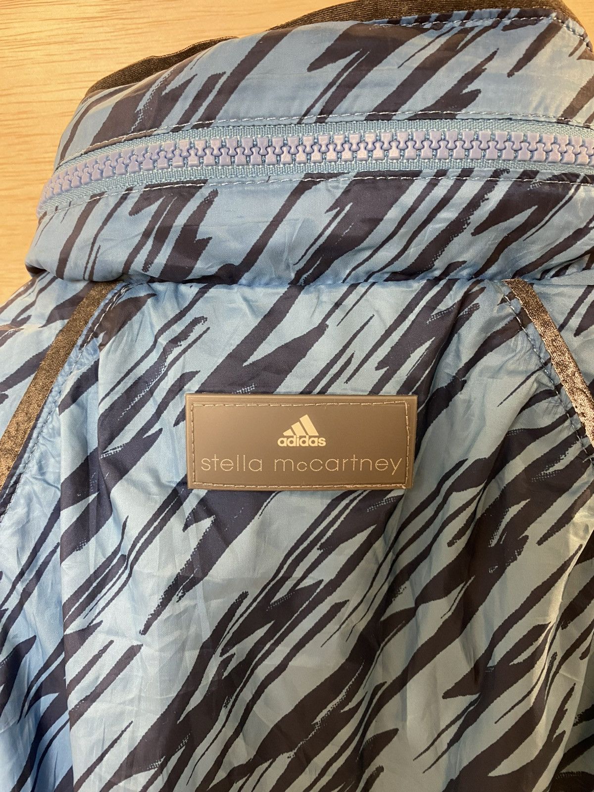 Adidas × Stella McCartney Stella McCartney Printed Performance Jacket M Size M / US 6-8 / IT 42-44 - 4 Thumbnail