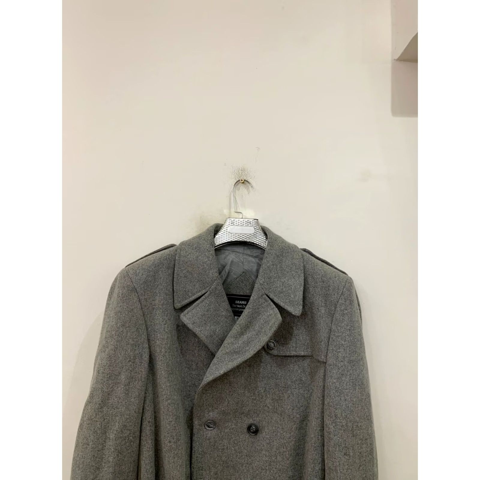 Vintage VINTAGE Bespoke Coat Adult 46L XL Gray Wool Double Breasted Belted Overcoat 1970s Italian Style Mens Size US S / EU 44-46 / 1 - 2 Thumbnail