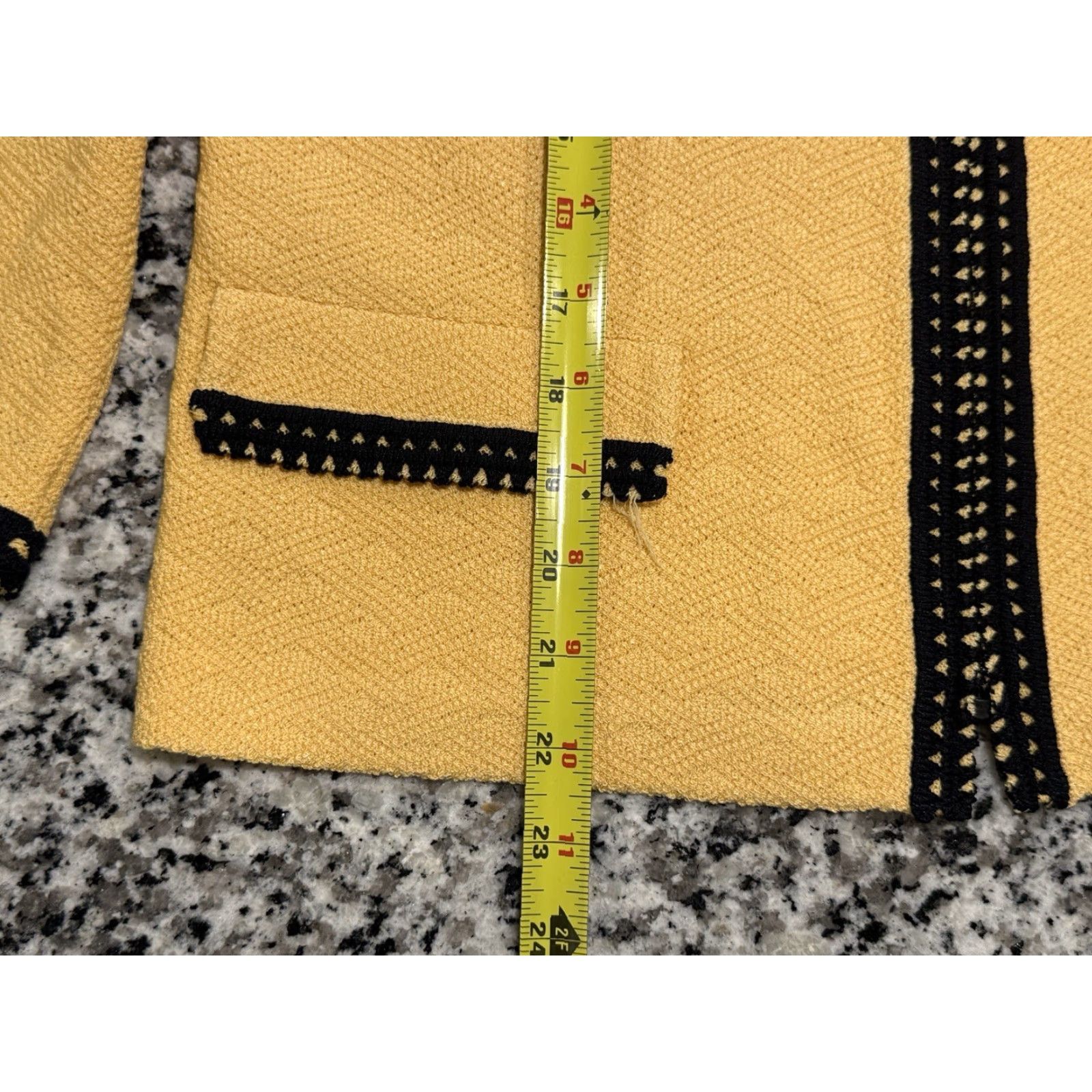 Vintage VINTAGE St John Knit Jacket Yellow Full Zip Sz 6 Women Size M / US 6-8 / IT 42-44 - 3 Thumbnail