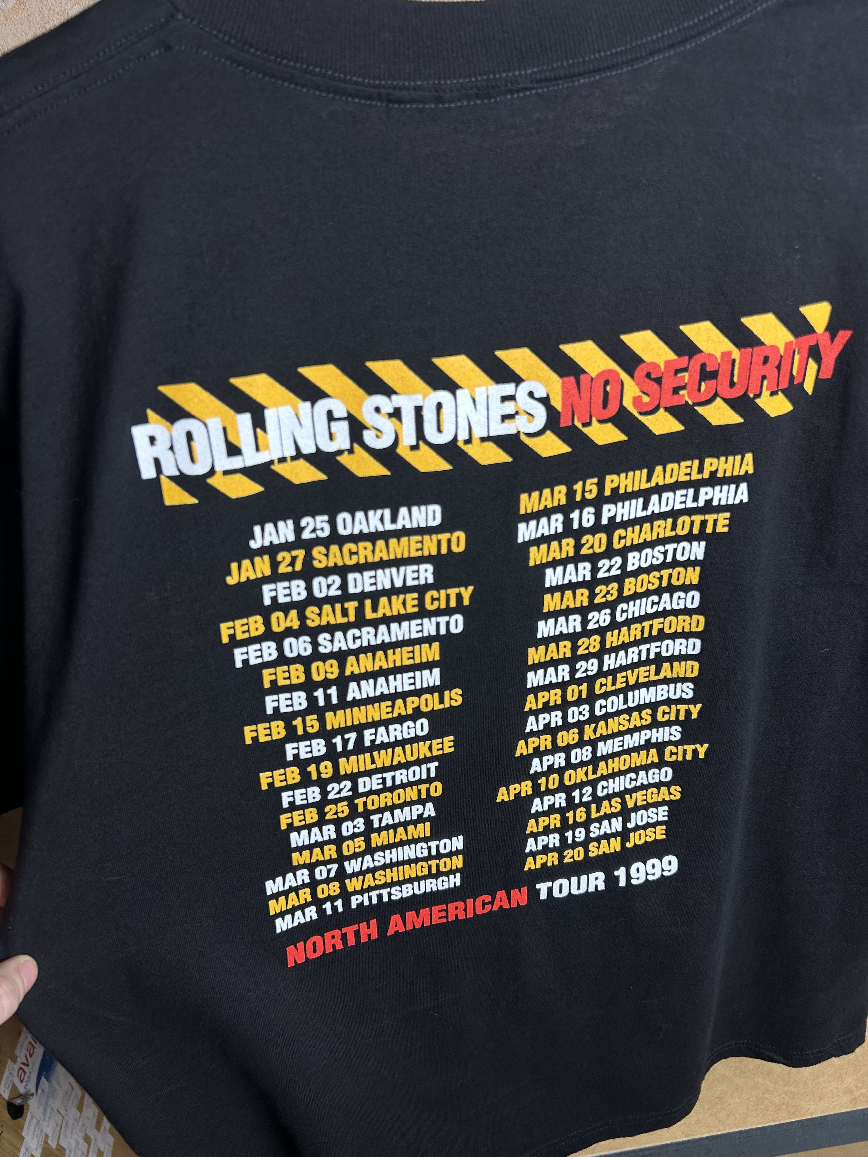Band Tees Vintage 1999 Rolling Stones Rock Band Tour T-shirt Size US XL / EU 56 / 4 - 12 Thumbnail