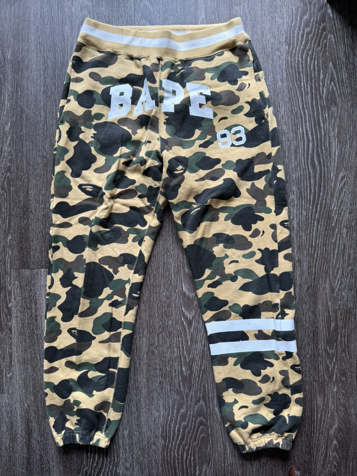 Bape A Bathing Ape BAPE CAMO SWEATPANTS 93 VINTAGE BAPE! Size US 32 / EU 48 - 1 Thumbnail