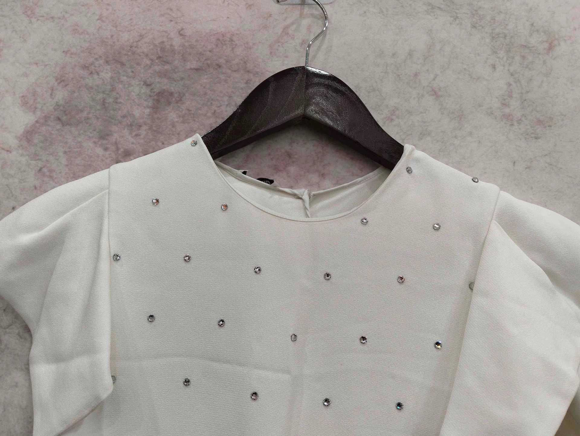 Miu Miu MIU MIU Diamond-encrusted white sleeveless top 40 Size S / US 4 / IT 40 - 3 Thumbnail