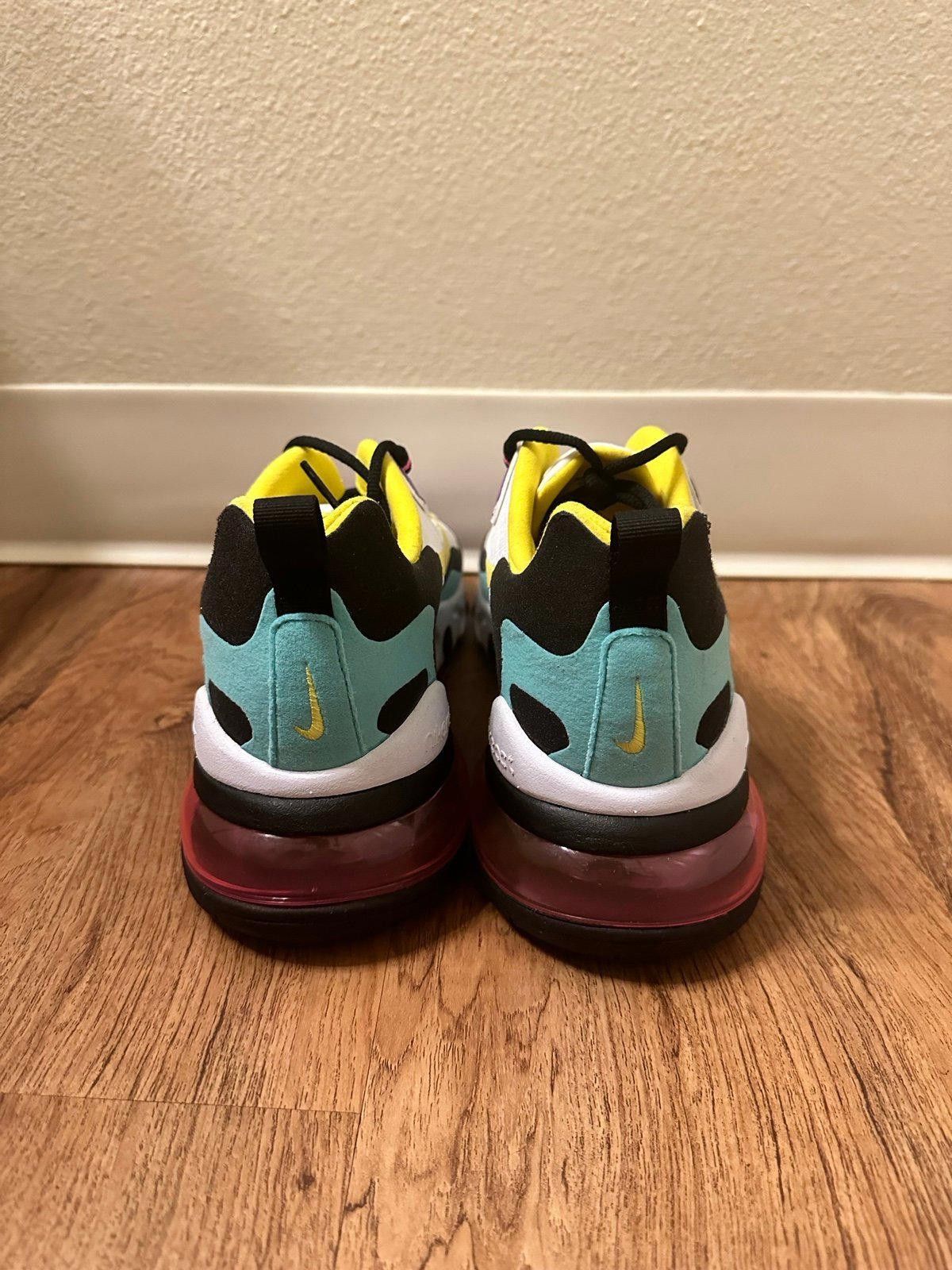 Nike Nike Air Max 270 React Geometric Art Size US 10.5 / EU 43-44 - 2 Thumbnail