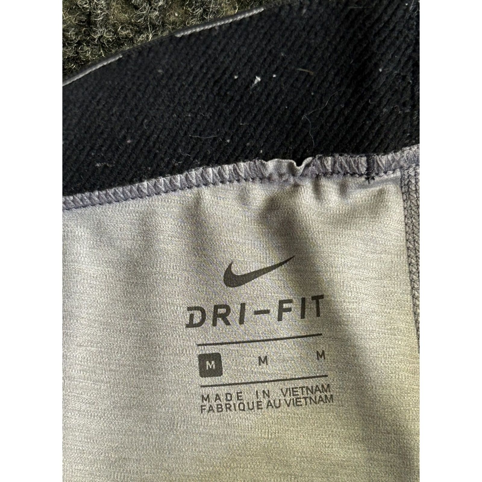 Nike Nike Pro Womens Legging Mid-Rise Gray M Spellout Waist Band AO9970-063 Size 32" / US 10 / IT 46 - 3 Thumbnail
