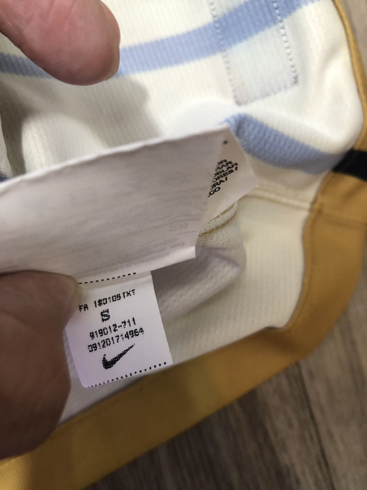 Nike Pumas de la UNAM 18/19 away shirt Size US S / EU 44-46 / 1 - 10 Thumbnail