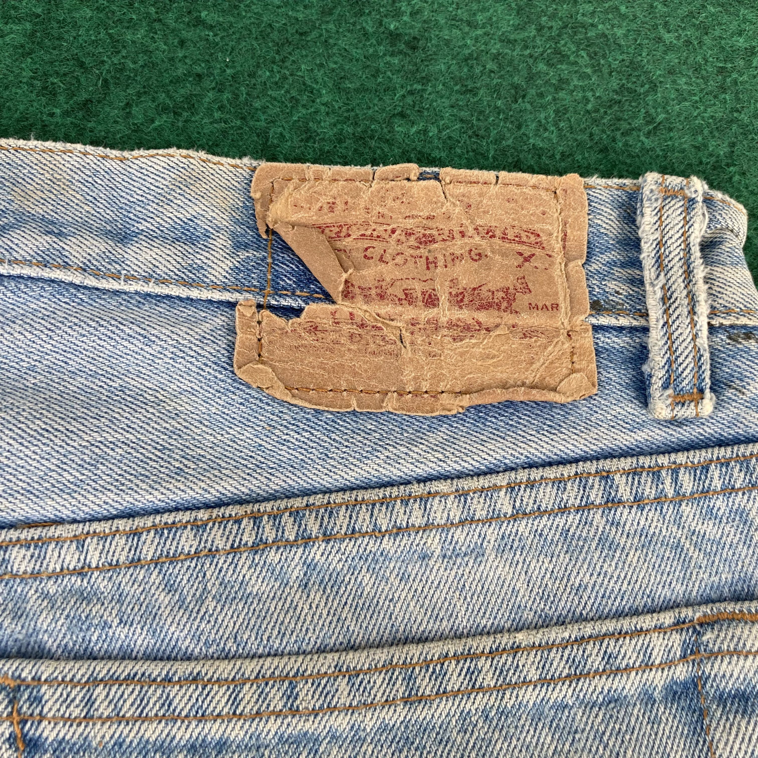 Levi's × Vintage Vtg Levis 501 Faded Stains Ripped Jeans Sz 31 Denim Jeans Size US 31 - 12 Thumbnail