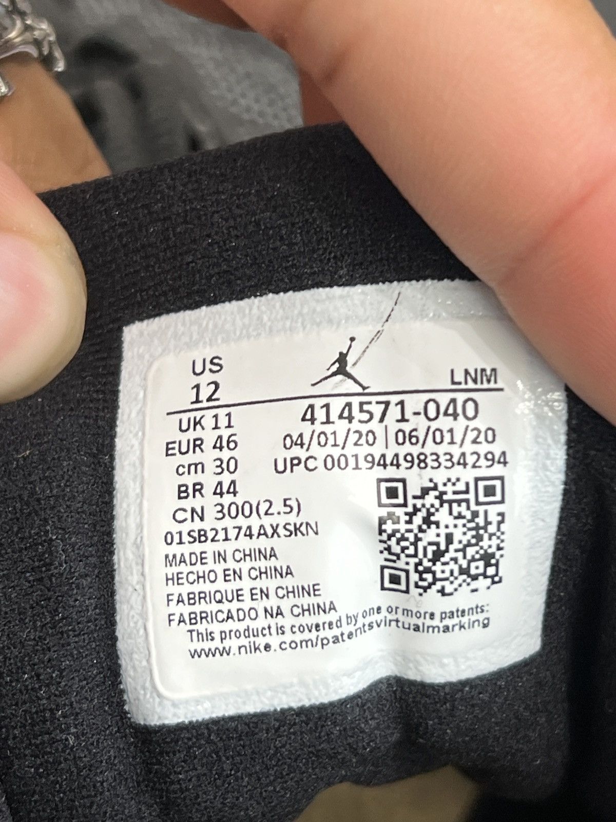 Air Jordan 13 Black Hyper Royal Sz. 12 (2020)