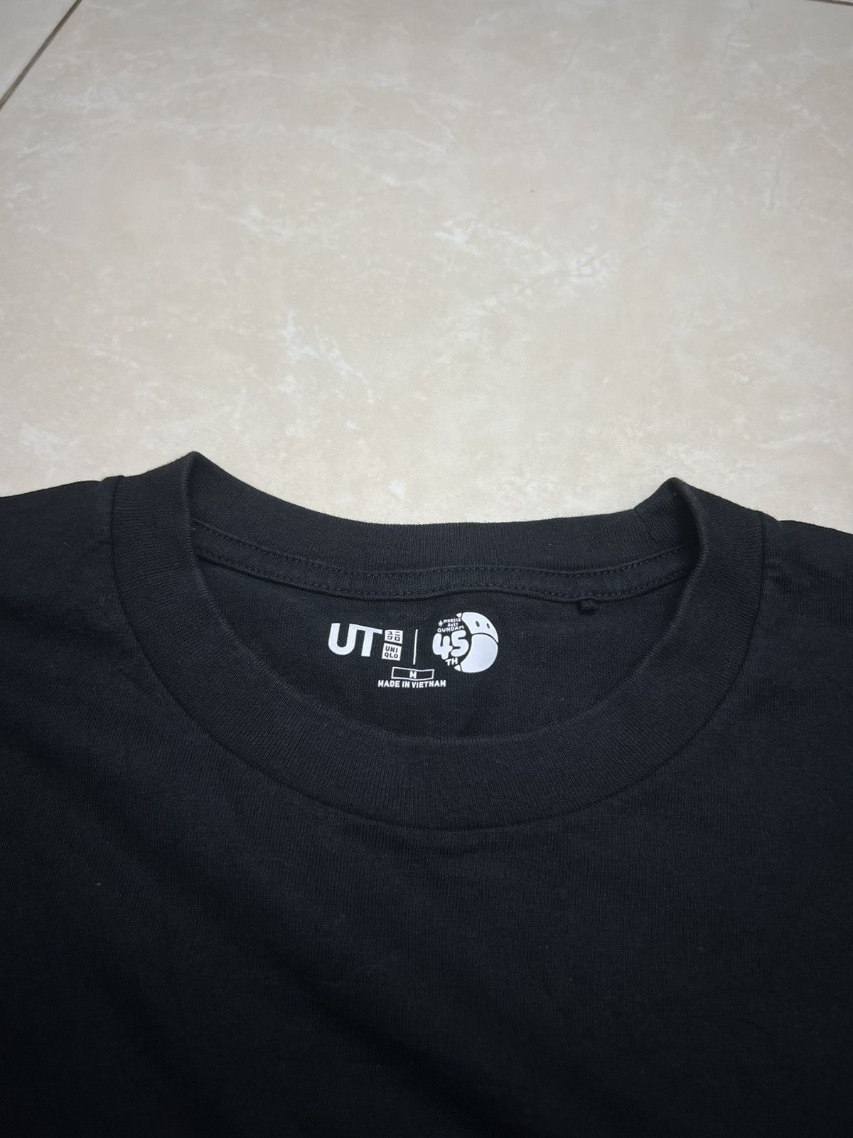 Anime uniqlo Japanese Anime Robot Gundam Anime Tshirt Size US M / EU 48-50 / 2 - 4 Thumbnail