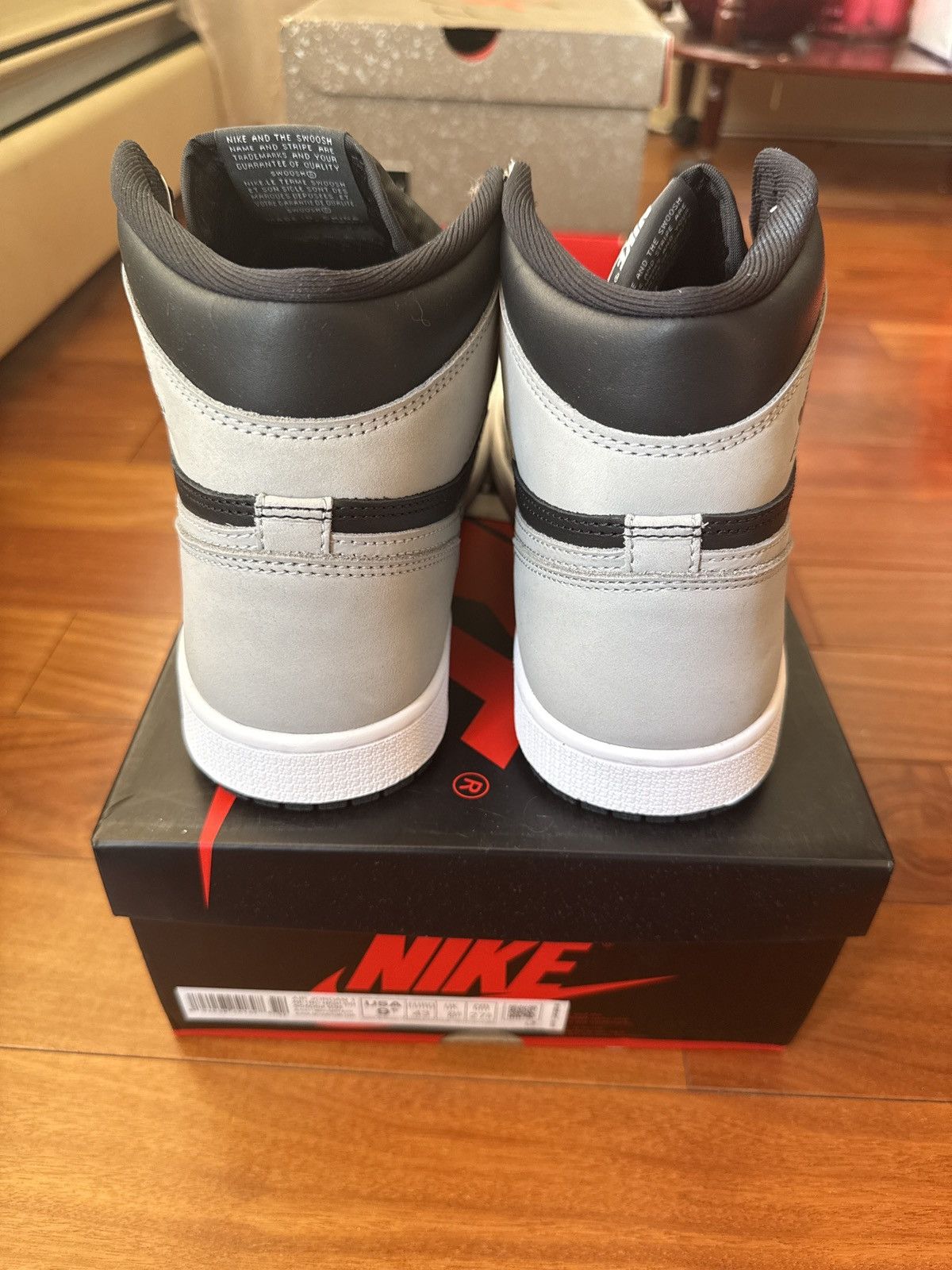 Jordan Brand Jordan 1 Reverse Shadow Size US 9.5 / EU 42-43 - 2 Thumbnail