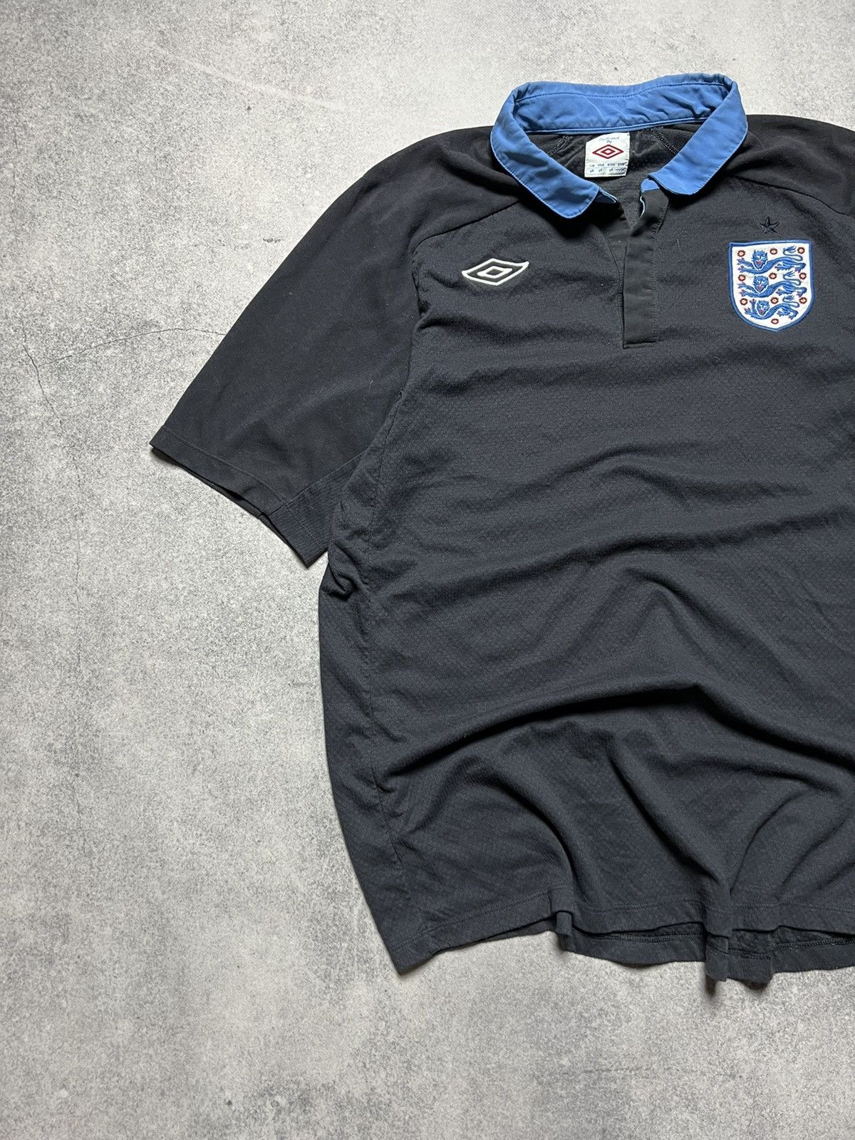 Umbro Vintage England Football Blockcore Style Soccer Y2K Jersey Size US L / EU 52-54 / 3 - 2 Thumbnail