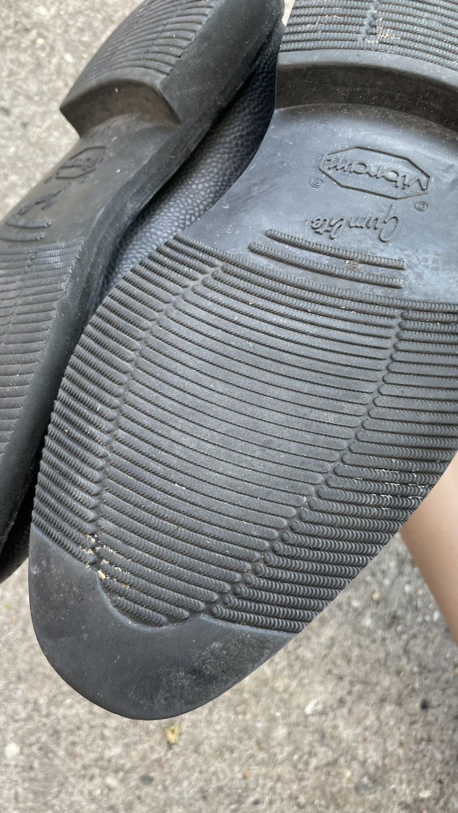 Tricker's Trickers Black Leather Derby Long Wing Brogue Vibram Sole Size US 9 / EU 42 - 6 Thumbnail