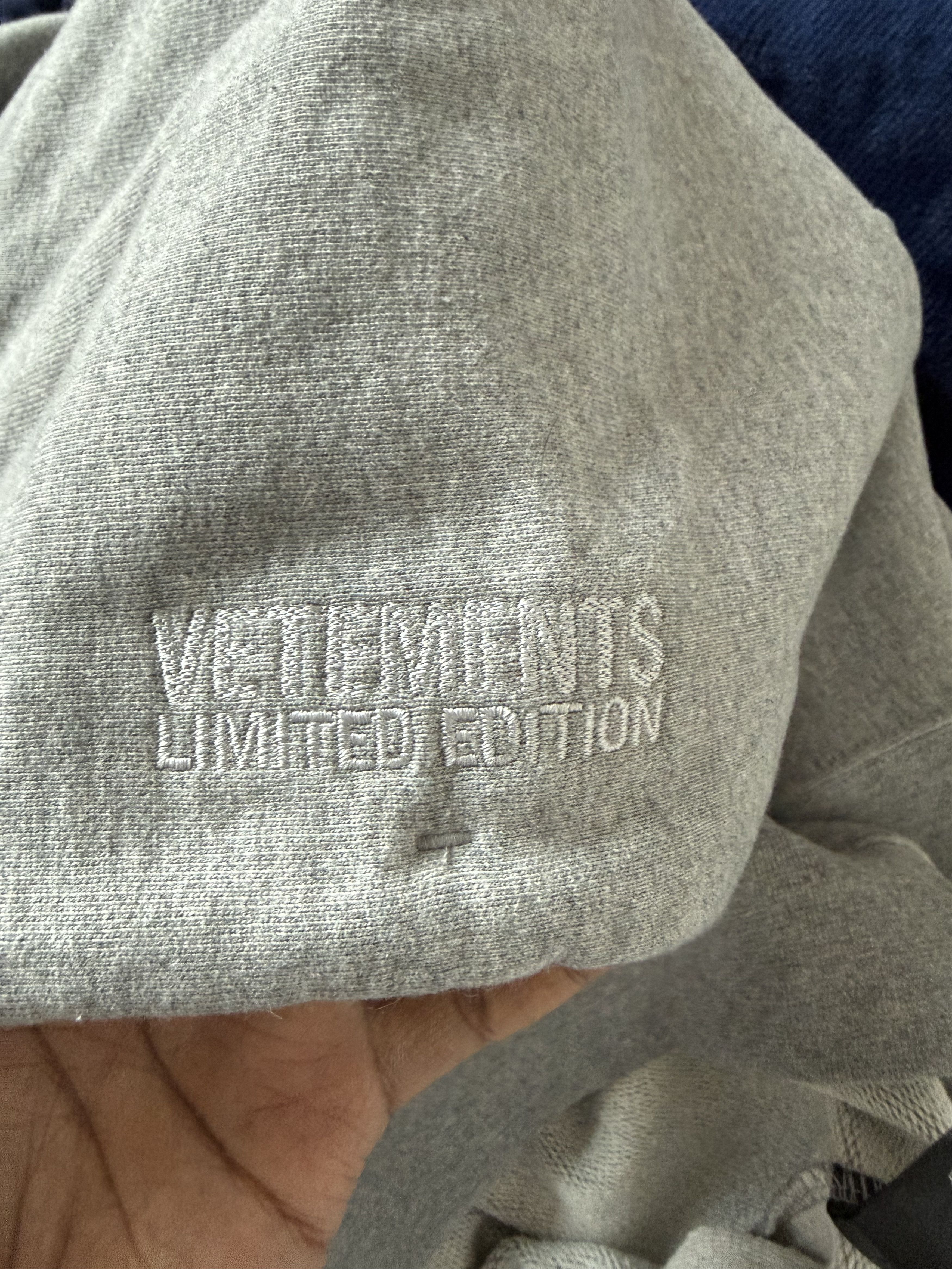 Vetements Vetements Anarchy Hoodie Size US M / EU 48-50 / 2 - 4 Thumbnail