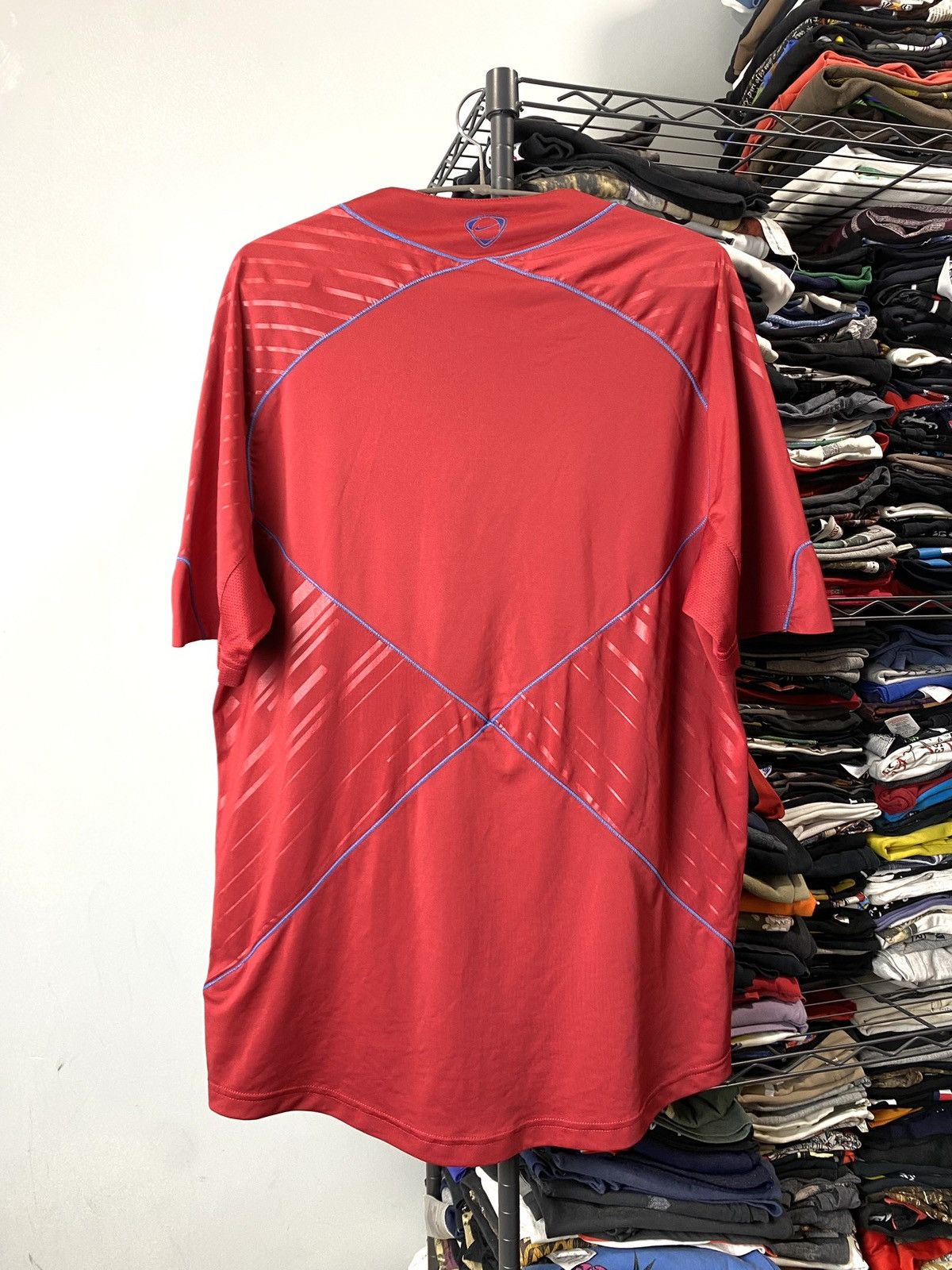 Nike Vintage 2000’s Nike Barcelona Soccer Jersey T Shirt Size US L / EU 52-54 / 3 - 2 Thumbnail