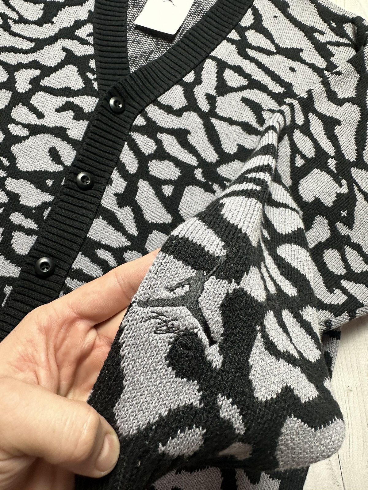 Jordan Brand Cardigan Jordan rare leopard rare knitted size L Size US L / EU 52-54 / 3 - 3 Thumbnail