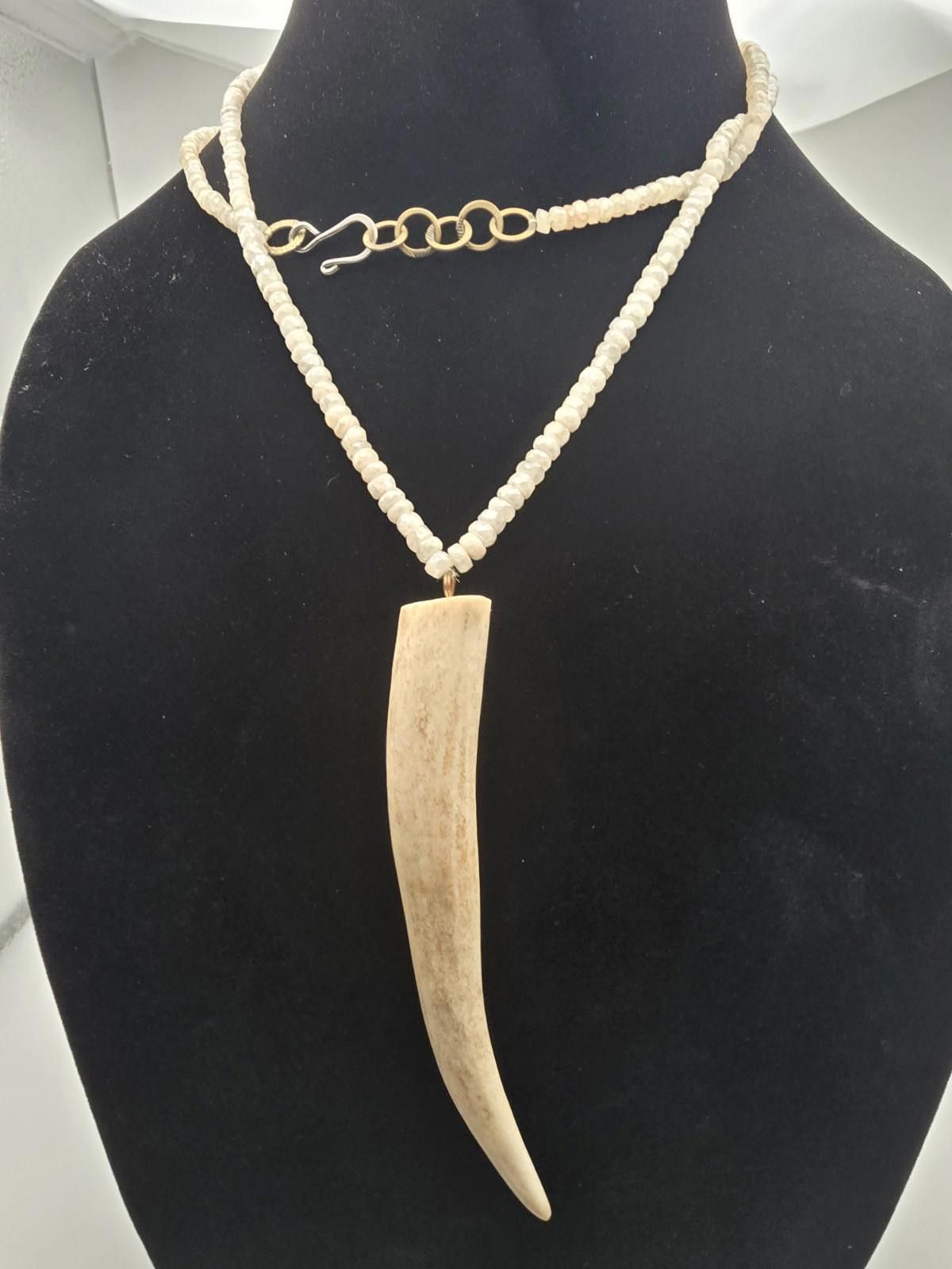 Fashion Victim Faceted Cream Bead Necklace w/ Blue Flash, Jadeite, Feldspar Size ONE SIZE - 1 Thumbnail